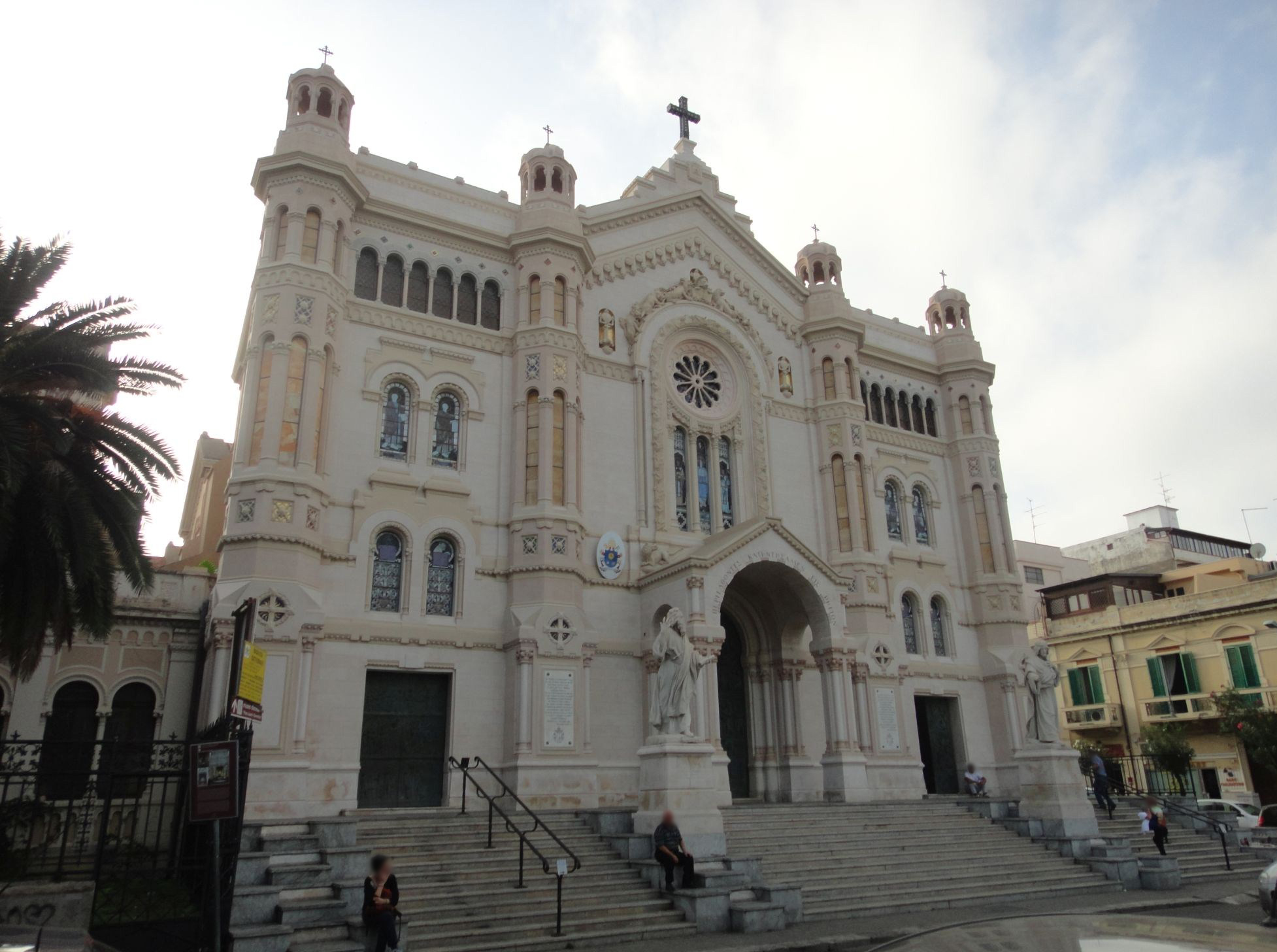 Duomo (chiesa, madre) - Reggio di Calabria (RC)  <br>Condizioni d'uso: <a class='link-esterno' href='https://docs.italia.it/italia/icdp/icdp-pnd-circolazione-riuso-docs/it/v1.0-giugno-2022/testo-etichetta-BCS.html' target='_bcs'>Beni Culturali Standard (BCS)</a>