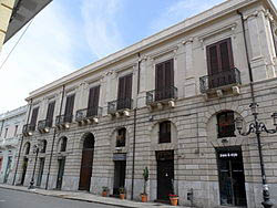 Palazzo Nesci (palazzo, privato) - Reggio di Calabria (RC)  (XIX)