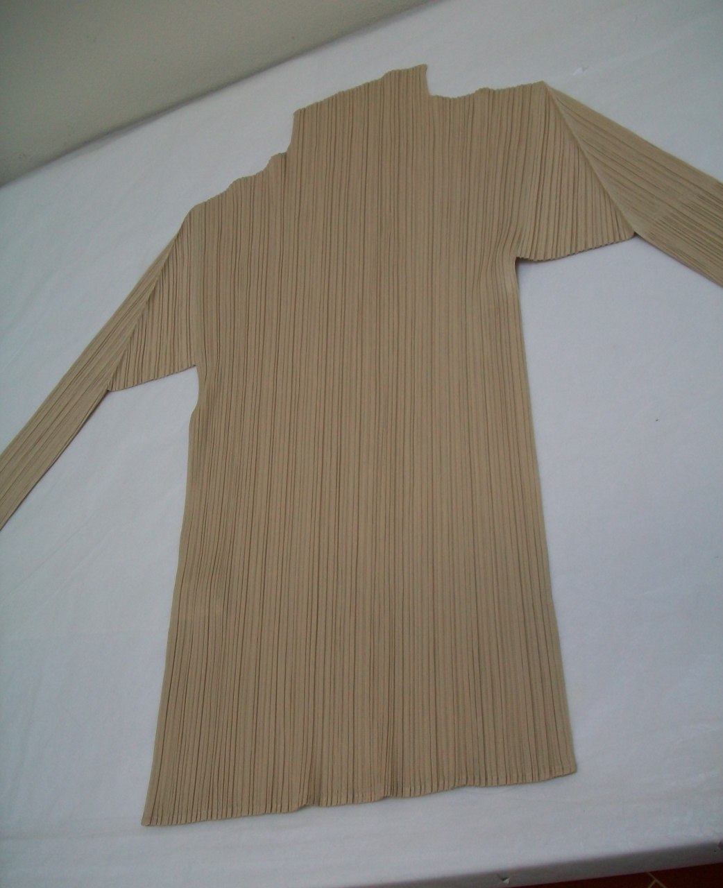 maglia, da giorno, femminile di Miyake Issey - ambito giapponese (fine sec. XX)