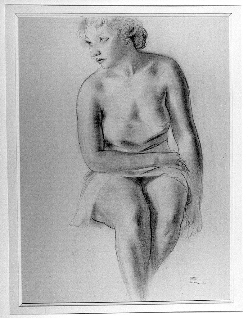 figura femminile seduta (disegno) di Messina Francesco (sec. XX)