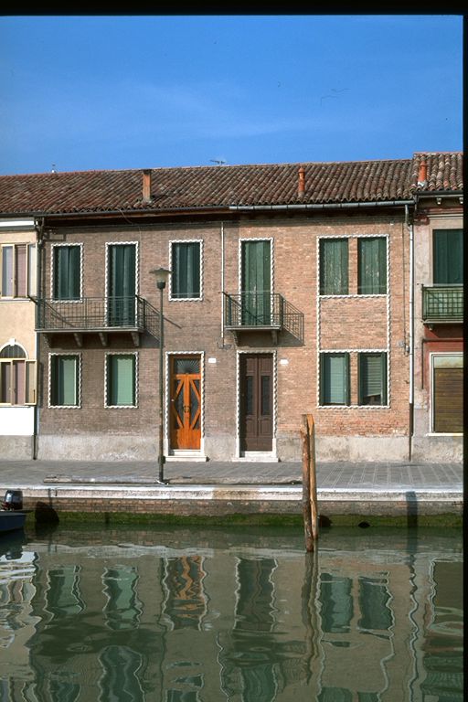 con cortile e annessi (casa, in linea) - Venezia (VE) 