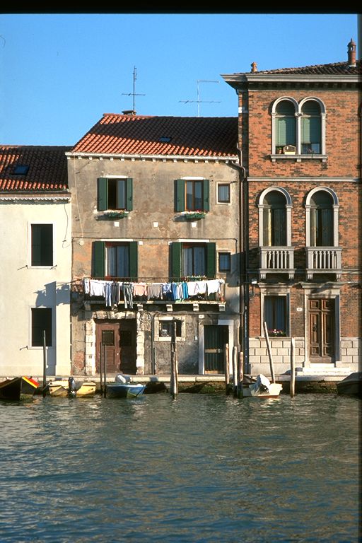 casa in linea con cortile e annessi (casa, in linea) - Venezia (VE) 