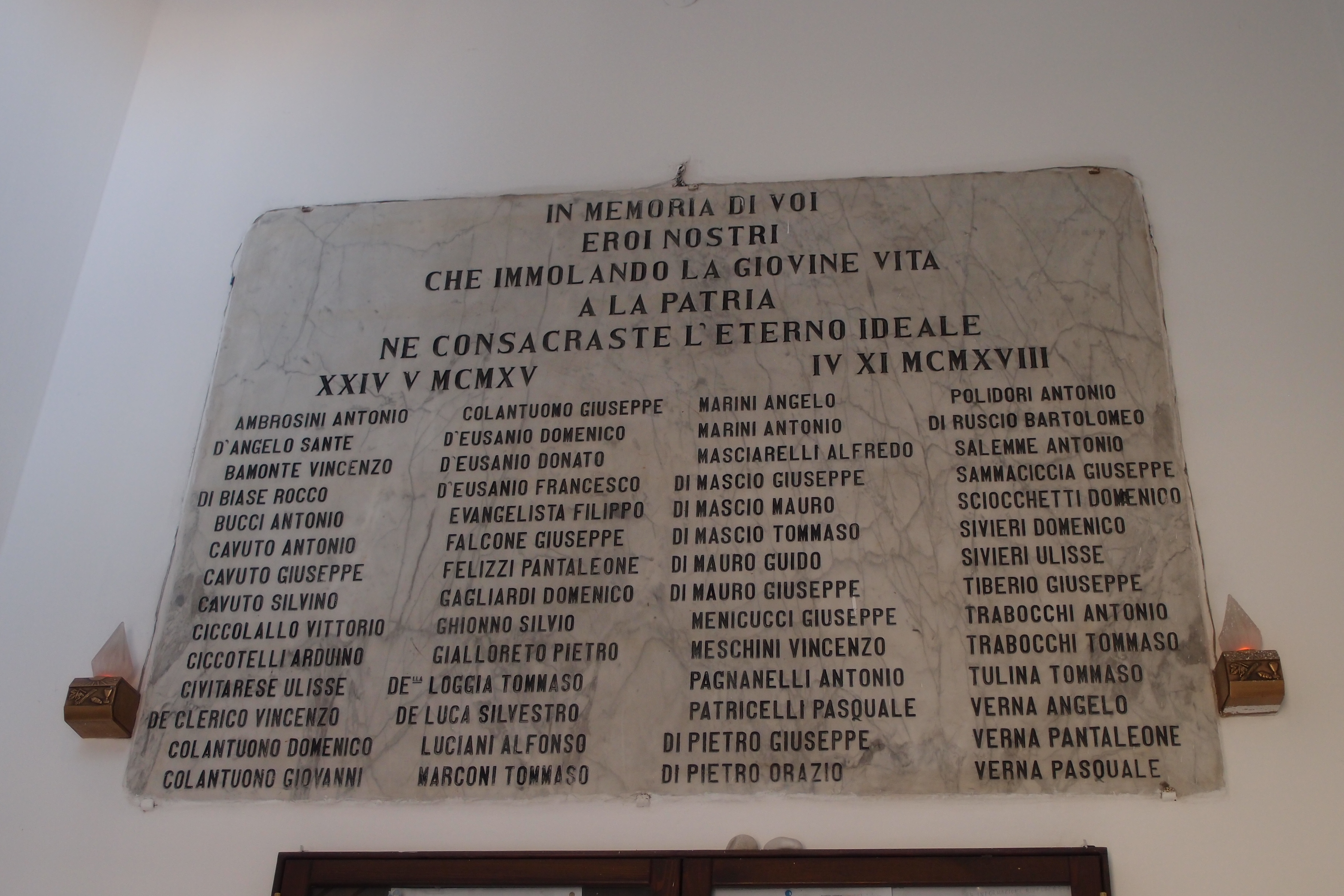 lapide commemorativa ai caduti - ambito abruzzese (sec. XX)