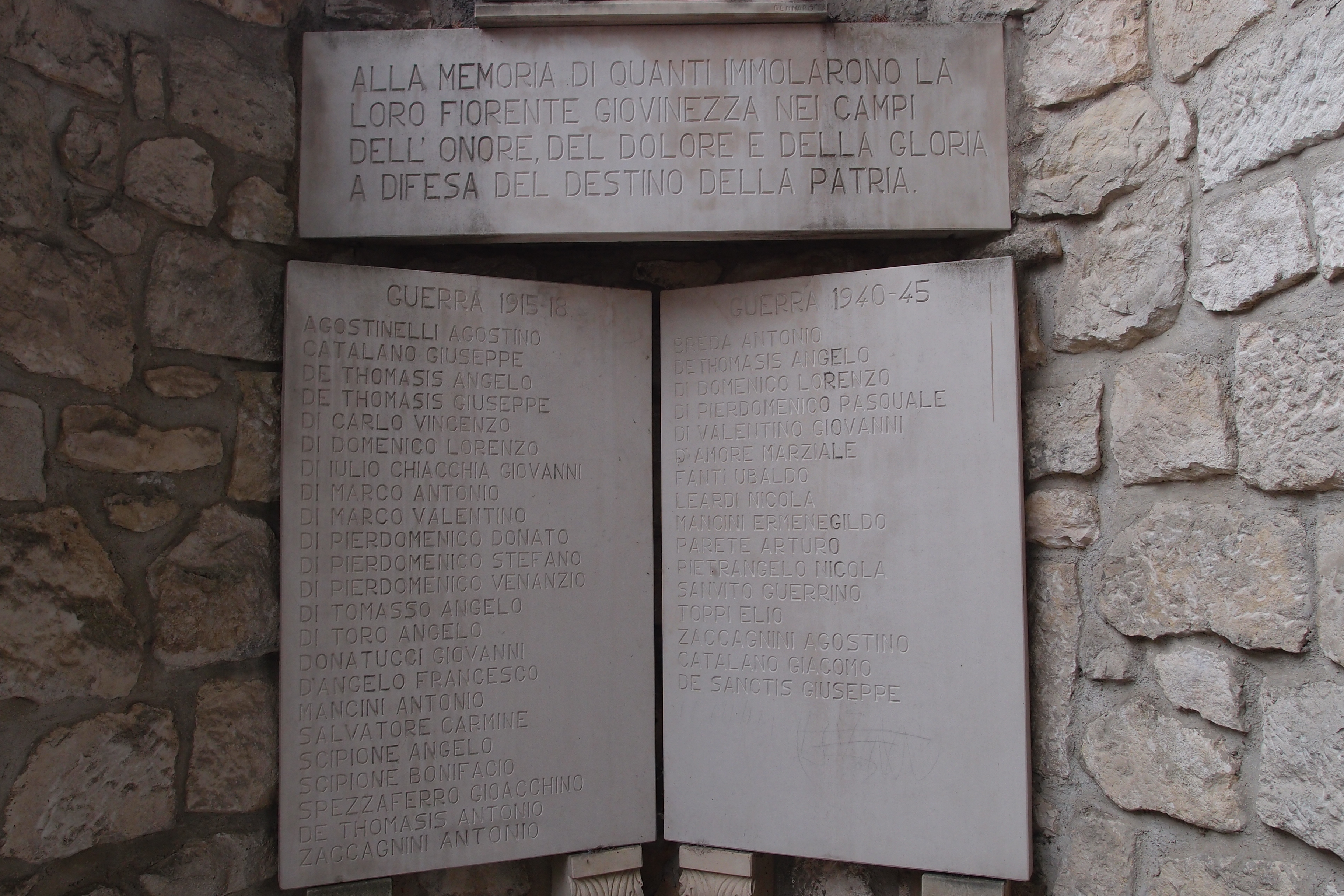 monumento ai caduti - ambito abruzzese (sec. XX)
