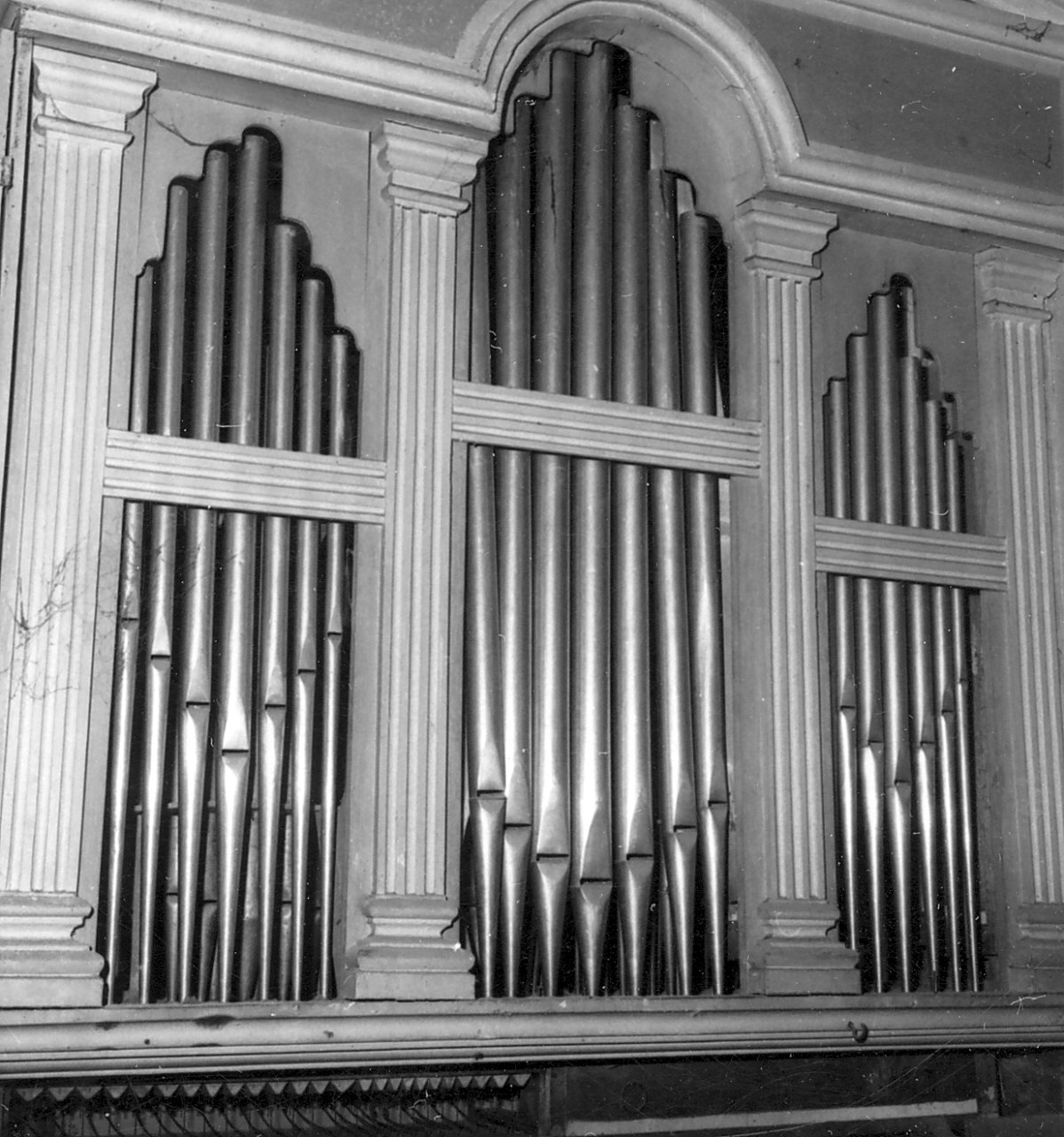organo, opera isolata di Alvano Tommaso (seconda metà sec. XVII)