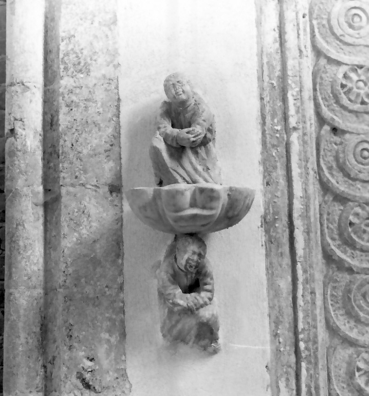 Pleurant (statua, serie) - ambito angioino (sec. XIV)