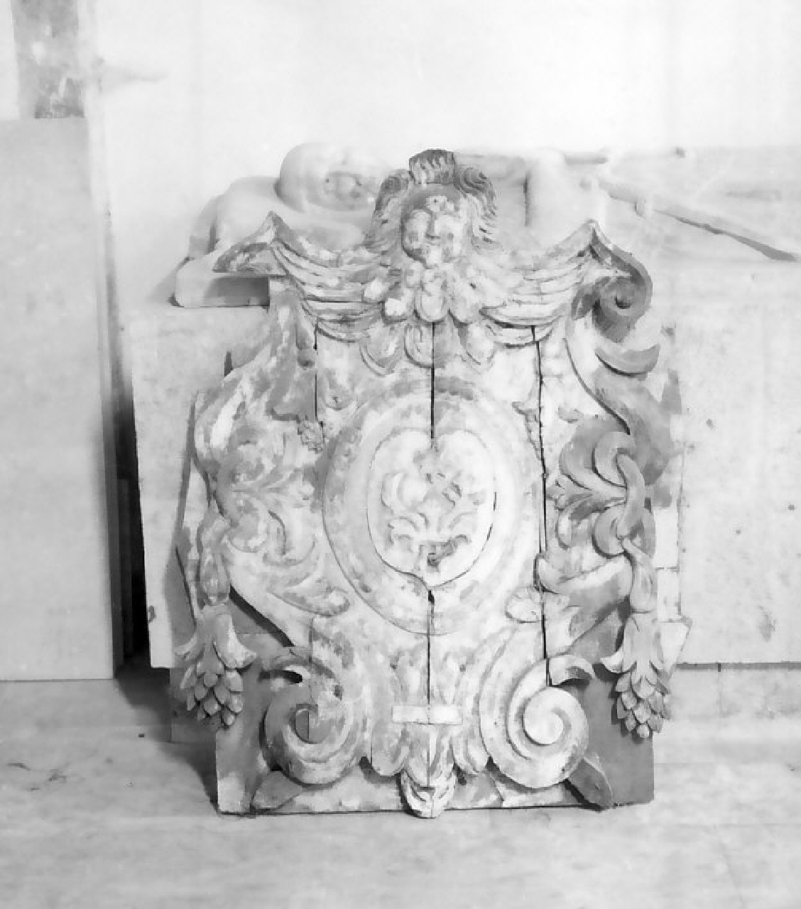 stemma (decorazione plastica, opera isolata) - bottega calabrese (sec. XVII)