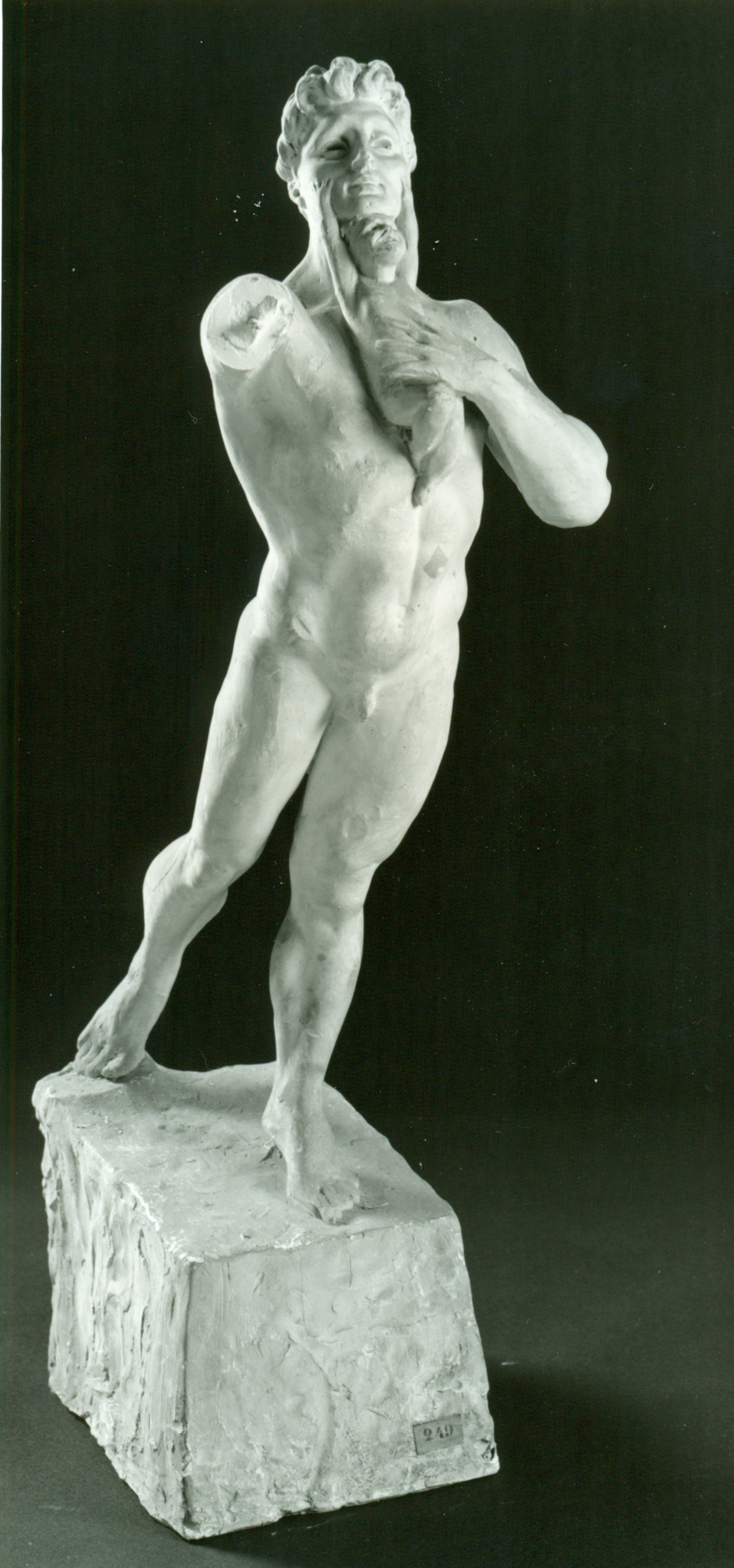 Atleta con putto, Figura con angelo (statua, opera isolata) di Hendrik Christian Andersen (prima metà XX)