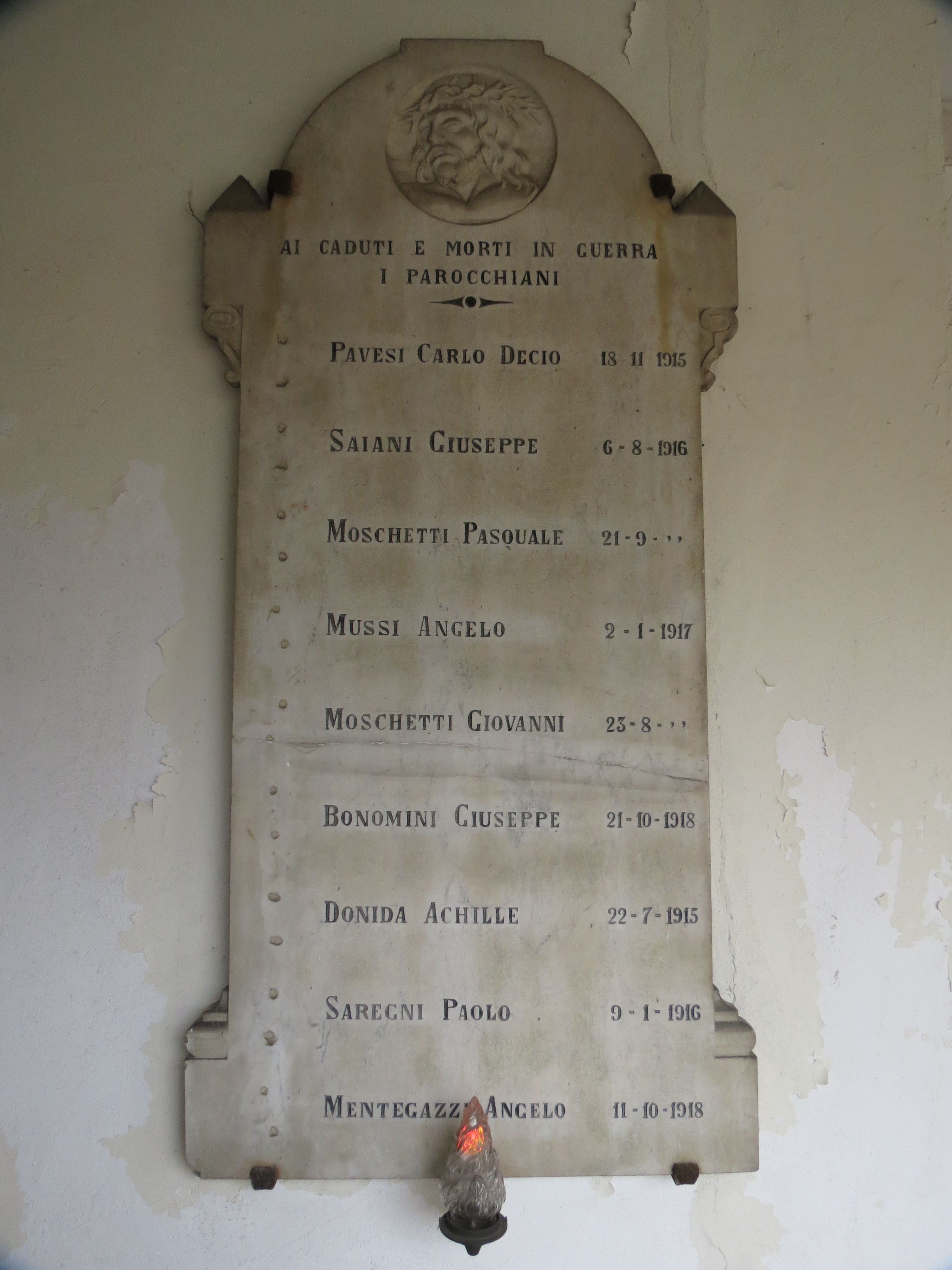 Testa di Cristo con corona di spine (in alto) (lapide commemorativa ai caduti) - ambito italiano (sec. XX)