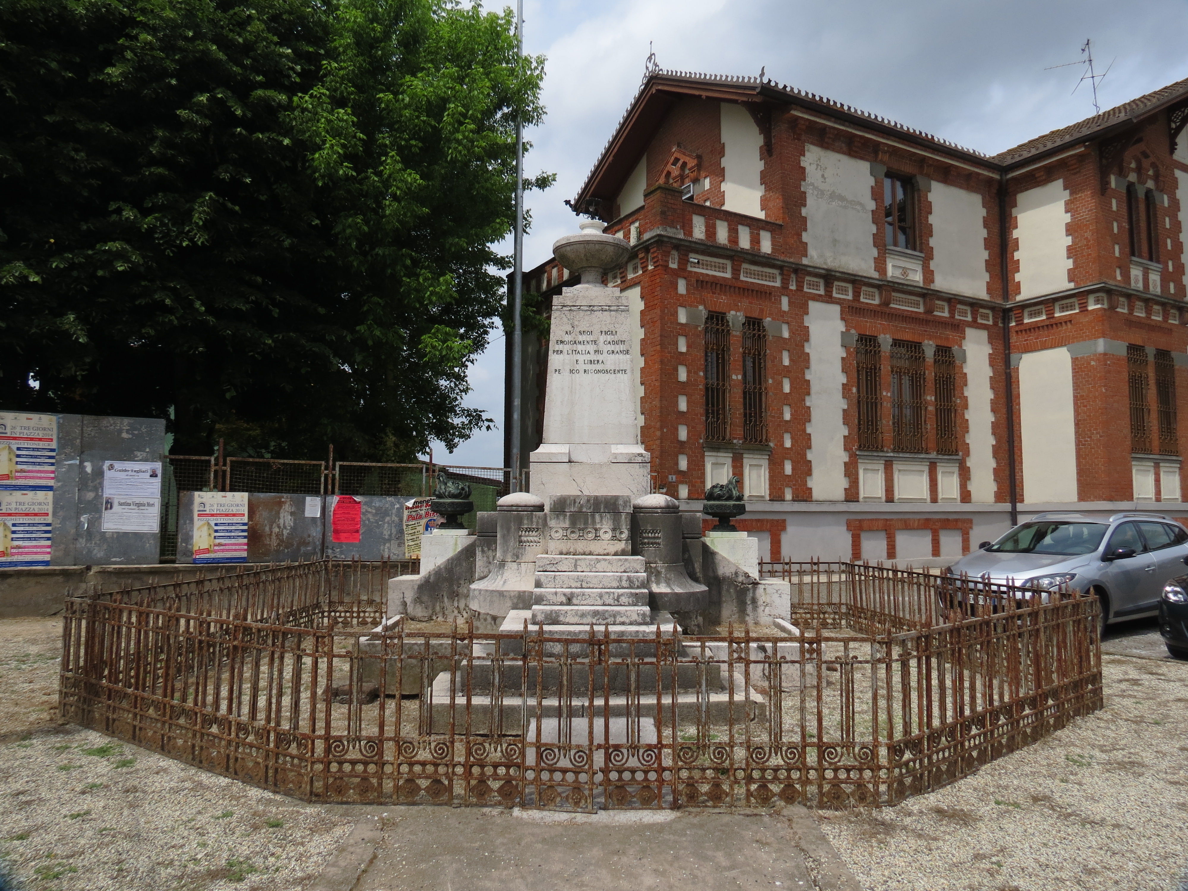 monumento ai caduti - a cippo - ambito italiano (sec. XX)