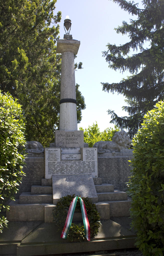 leoni (monumento ai caduti - a colonna, opera isolata) - ambito italiano (sec. XX, sec. XX)