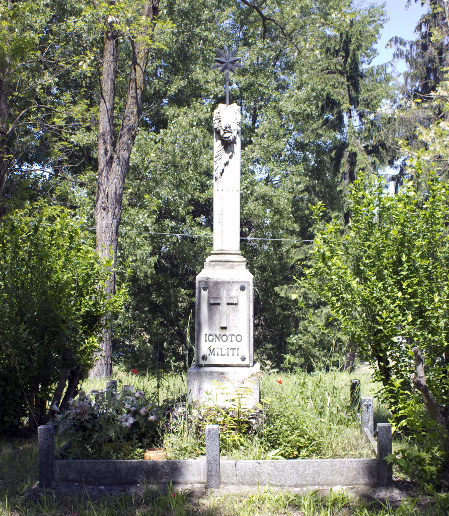 stella, ghirlanda, palma, croce (monumento ai caduti - a colonna spezzata, opera isolata) - ambito italiano (sec. XX)