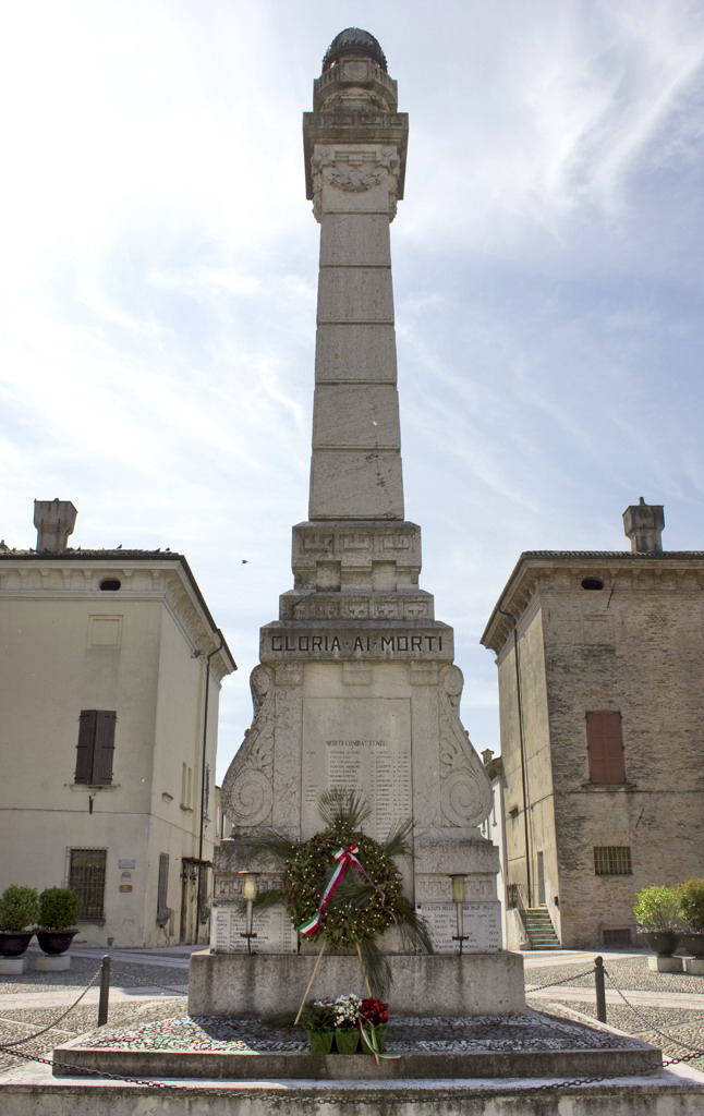 monumento ai caduti - ad obelisco, opera isolata - ambito italiano (sec. XX, sec. XX)