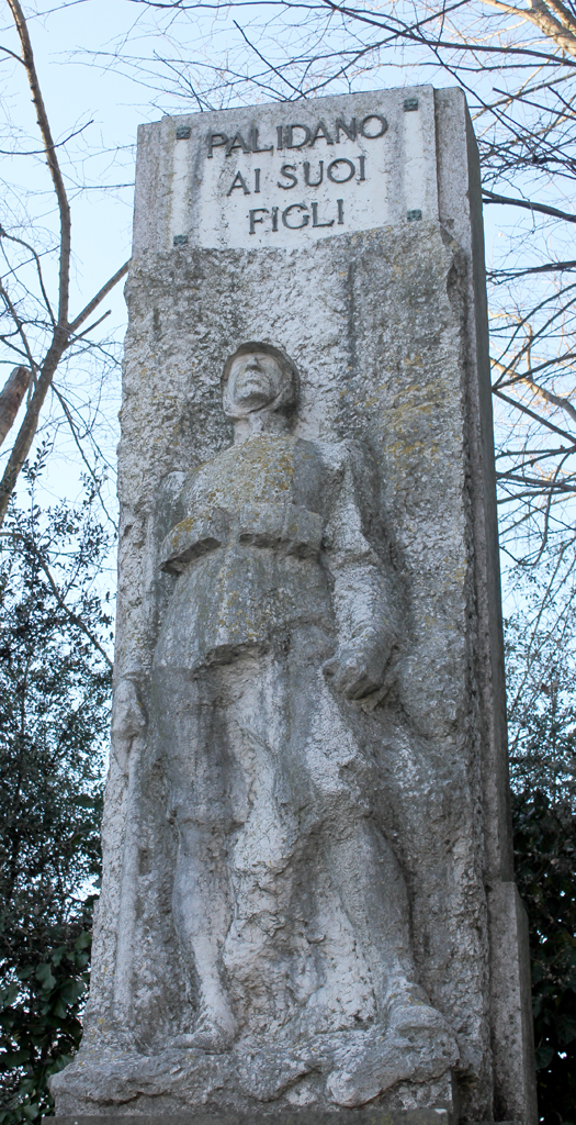 figura di soldato (monumento ai caduti - a stele, opera isolata) - ambito italiano (sec. XX, secc. XX/ XXI)