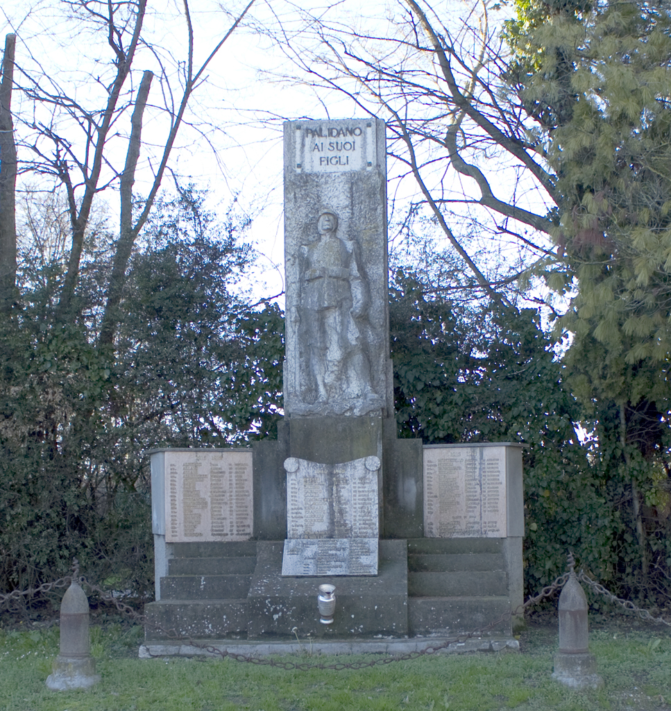 figura di soldato (monumento ai caduti - a stele, opera isolata) - ambito italiano (sec. XX, secc. XX/ XXI)