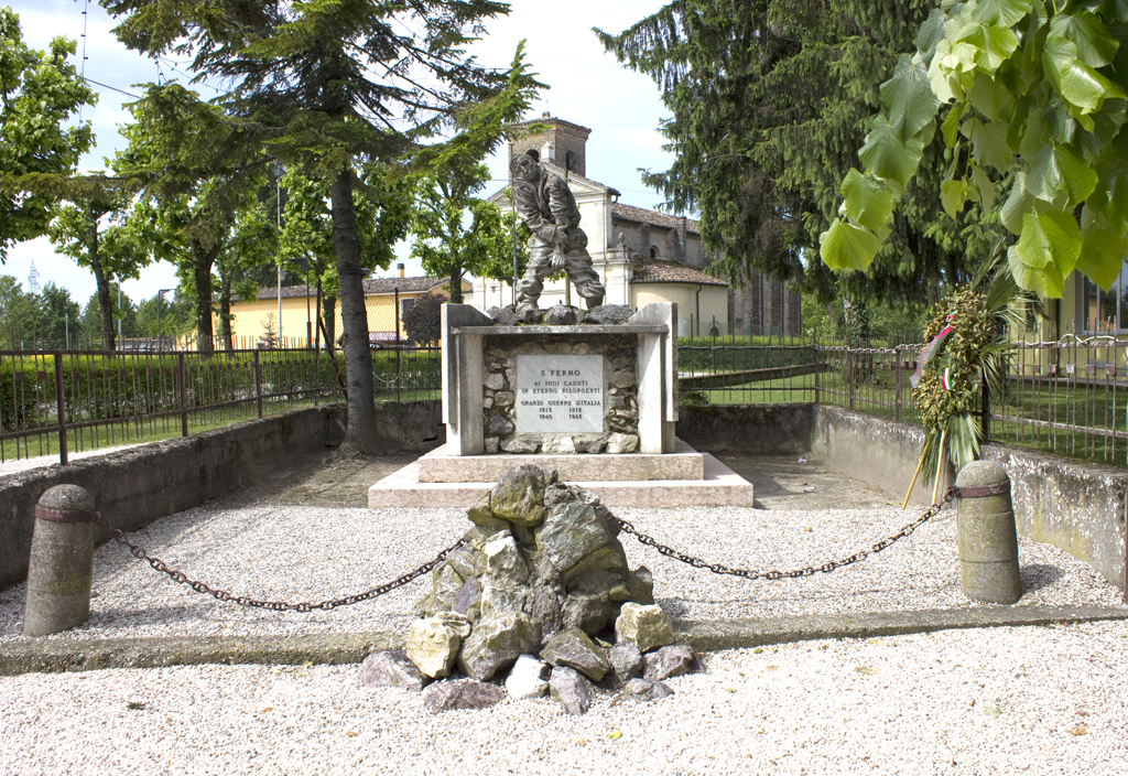 morte del soldato (monumento ai caduti - a cippo, opera isolata) - ambito italiano (sec. XX)