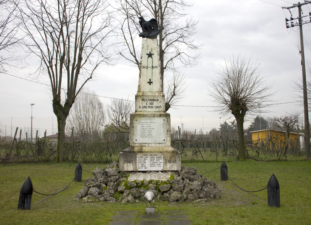 allegoria della Vittoria come aquila, stella, croce (monumento ai caduti - ad obelisco, opera isolata) - ambito italiano (sec. XX, sec. XX)