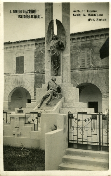 monumento ai caduti - ad obelischi binati, opera isolata di Donini Cesare (sec. XX, sec. XX)