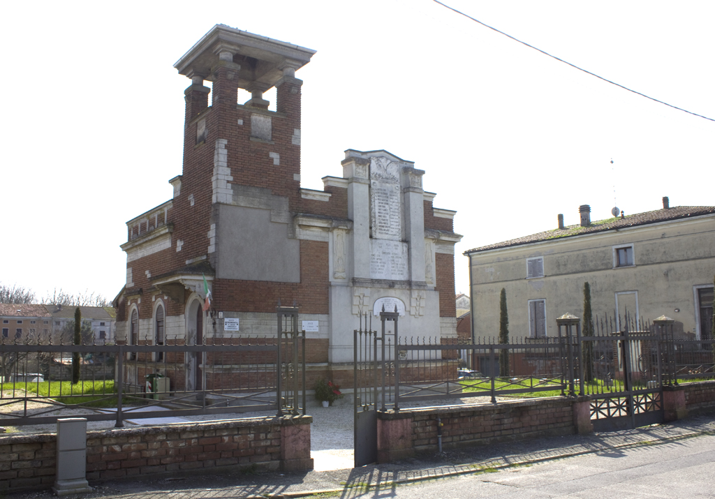 allegoria della Vittoria come aquila, fiamma (monumento ai caduti - a lapide, opera isolata) - ambito italiano (sec. XX, sec. XX)