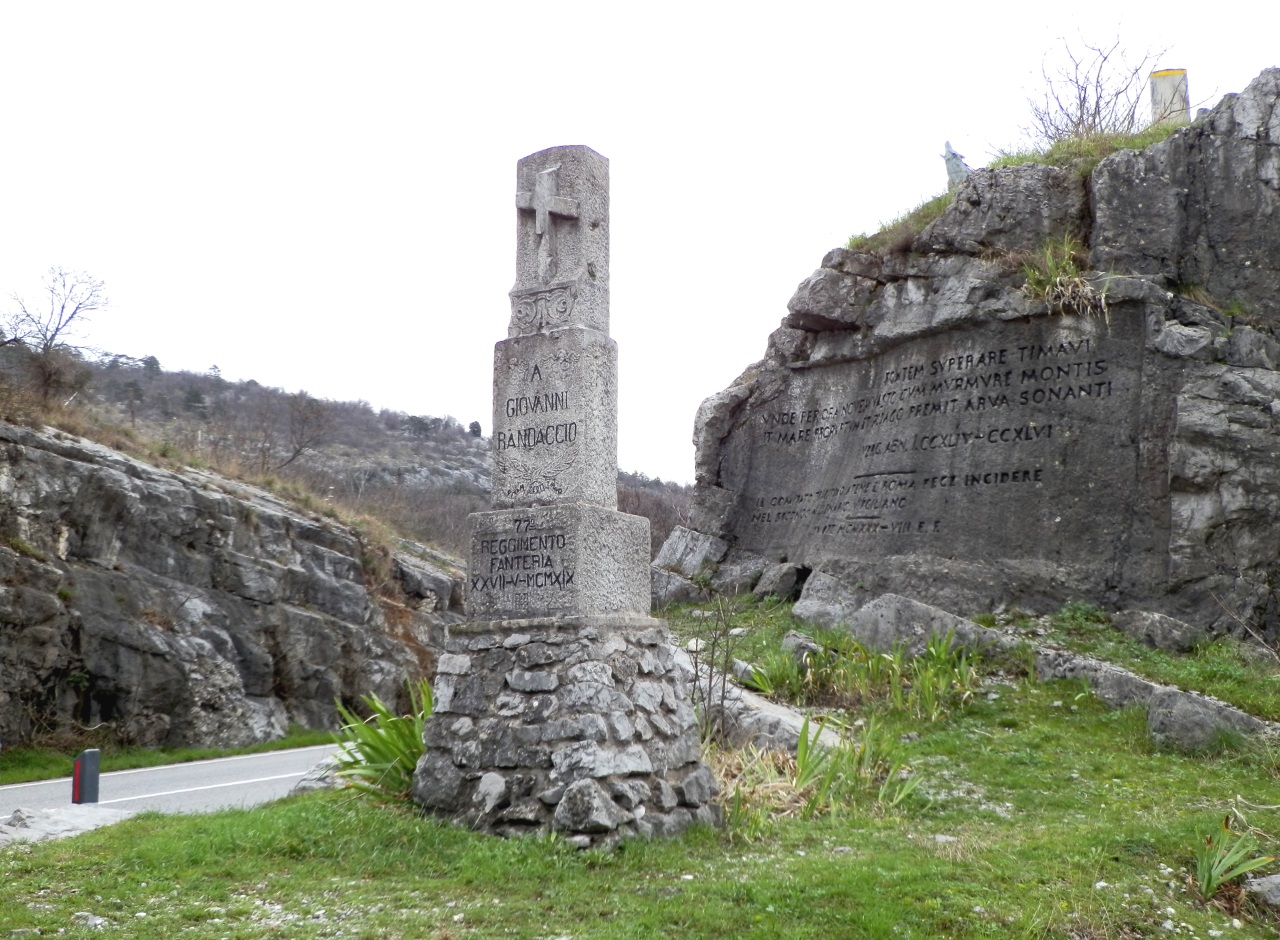 soggetto assente (monumento ai caduti - a cippo, opera isolata) - ambito militare italiano (primo quarto XX)