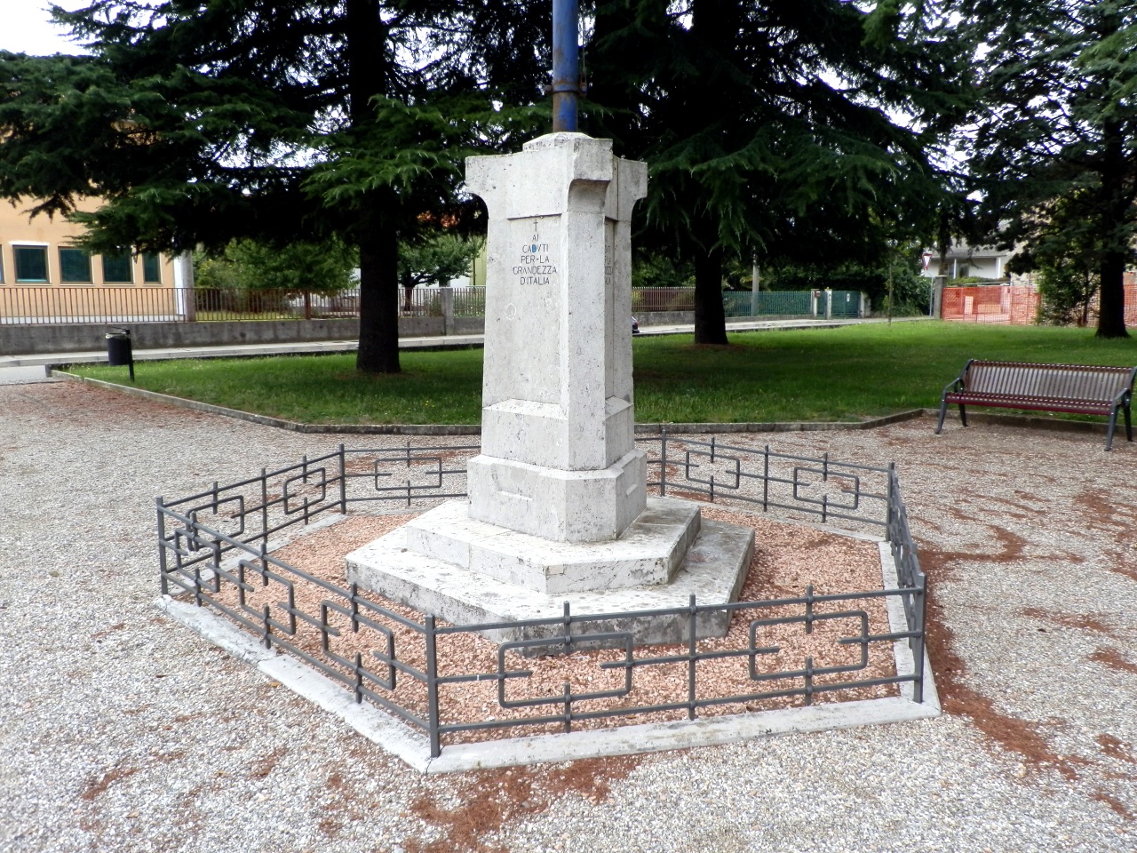 soggetto assente (monumento ai caduti - a pilo, opera isolata) - ambito italiano (prima metà XX)