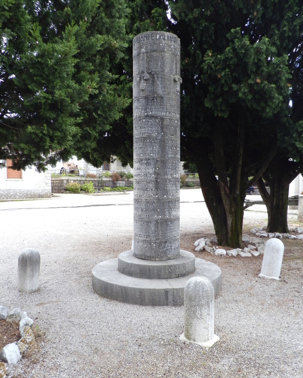 soggetto assente (monumento ai caduti - a colonna, opera isolata) - ambito militare italiano (prima metà XX)