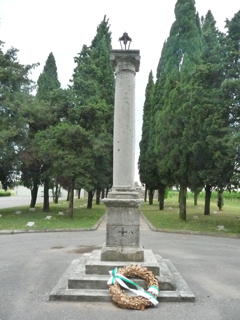 soggetto assente (monumento ai caduti - a colonna) - manifattura friulana (prima metà XX)