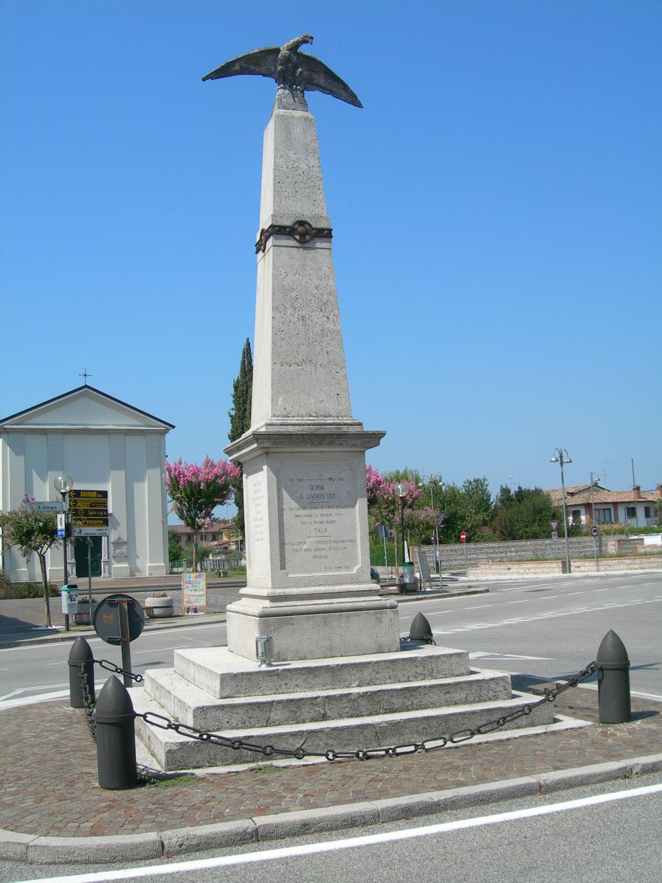 allegoria della Vittoria come aquila (monumento ai caduti - ad obelisco) - manifattura friulana (XX)