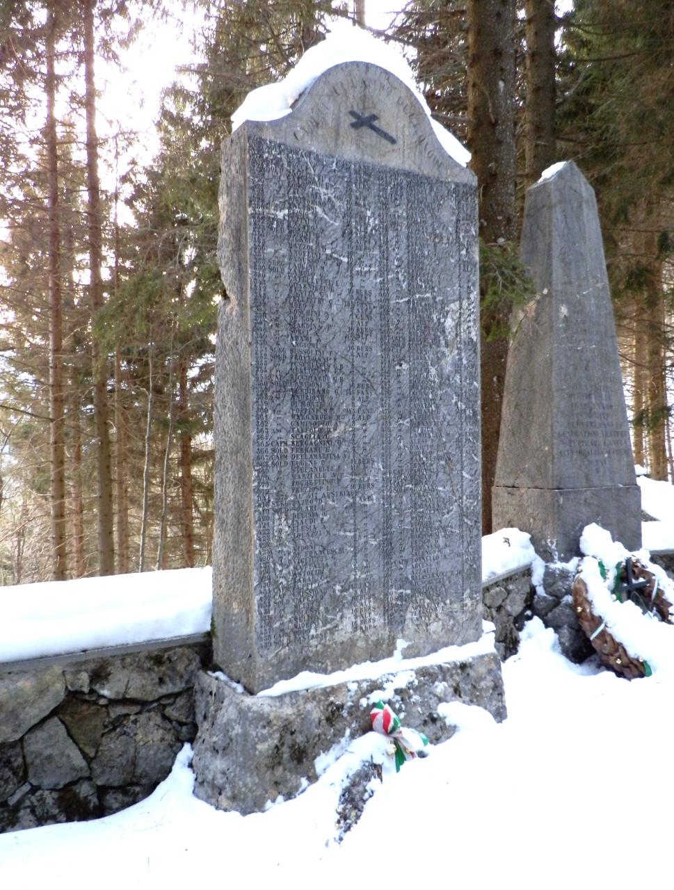 soggetto assente (monumento ai caduti - a stele, opera isolata) - manifattura militare italiana (prima metà XX)