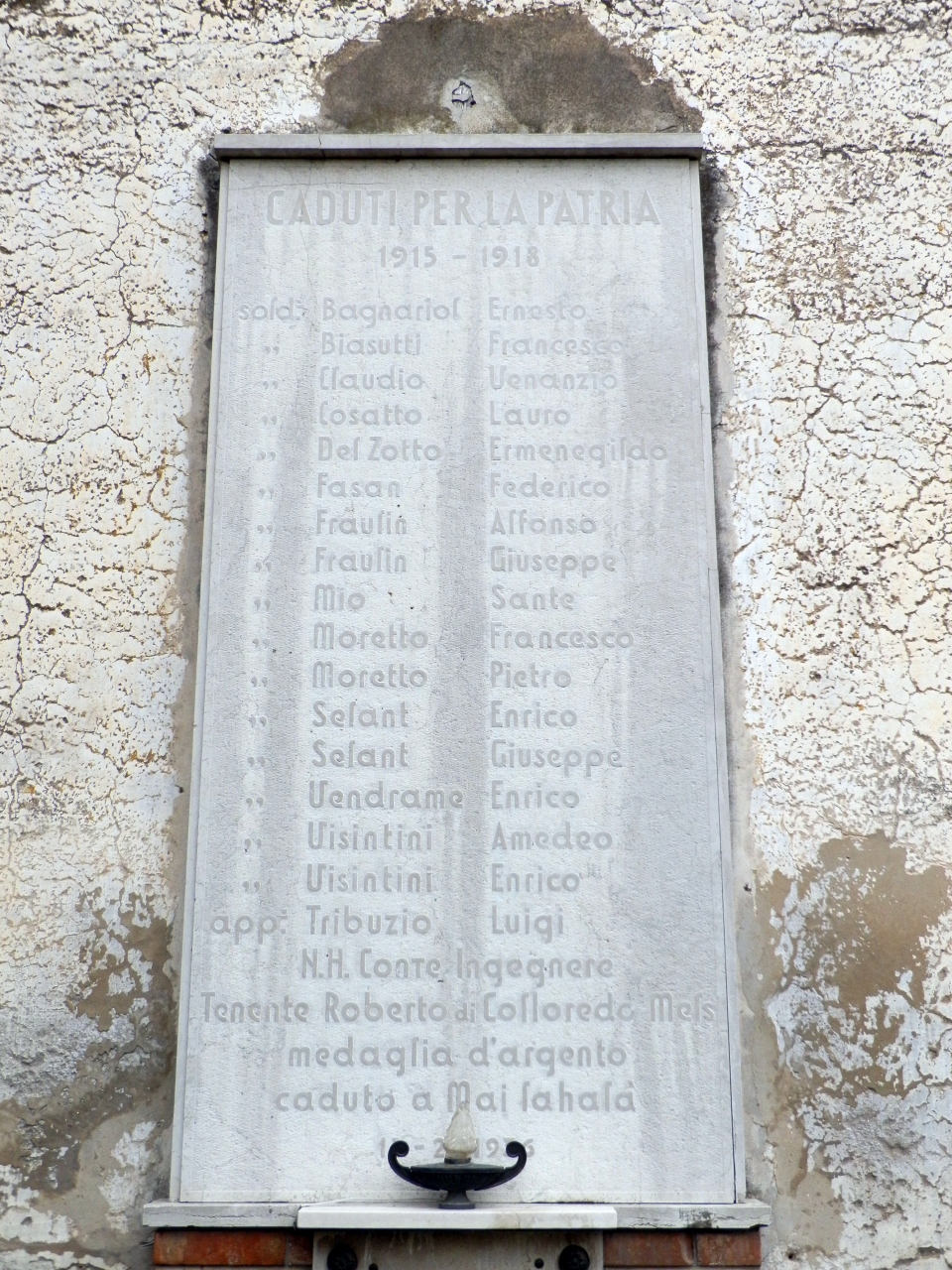 soggetto assente (monumento ai caduti - a lapide, opera isolata) - ambito Italia settentrionale (prima metà XX)