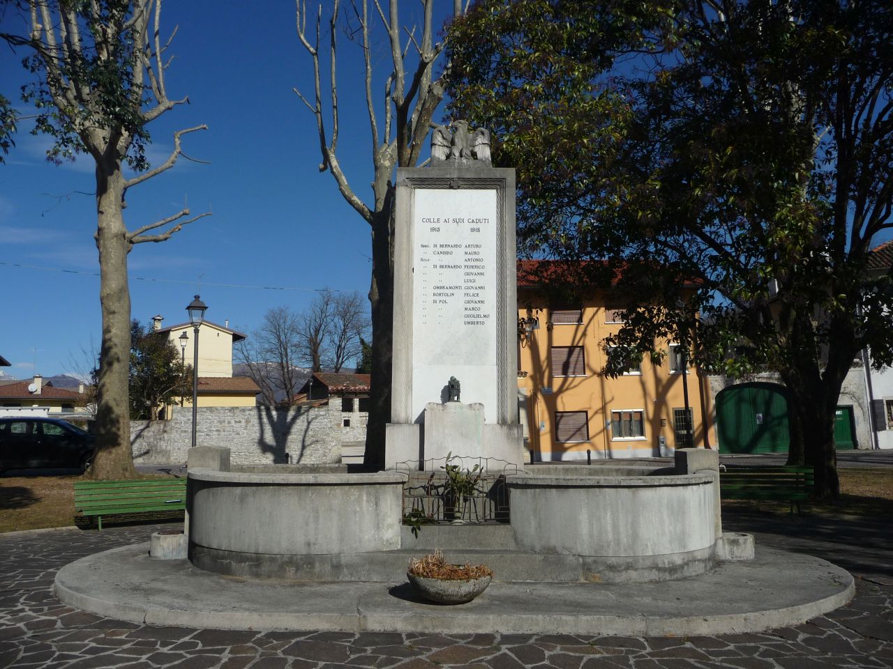 allegoria della Vittoria come aquila (monumento ai caduti - a fontana, opera isolata) - ambito friulano (XX)