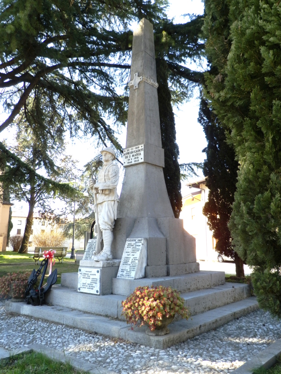 figura di soldato: fante (monumento ai caduti - ad obelisco, opera isolata) - ambito friulano (prima metà XX)