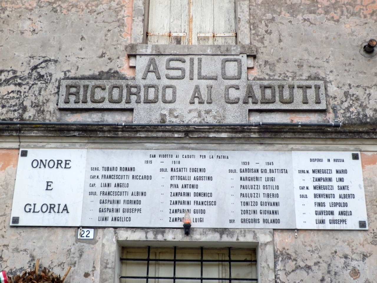 soggetto assente (lapide commemorativa ai caduti, opera isolata) - ambito friulano (prima metà XX)