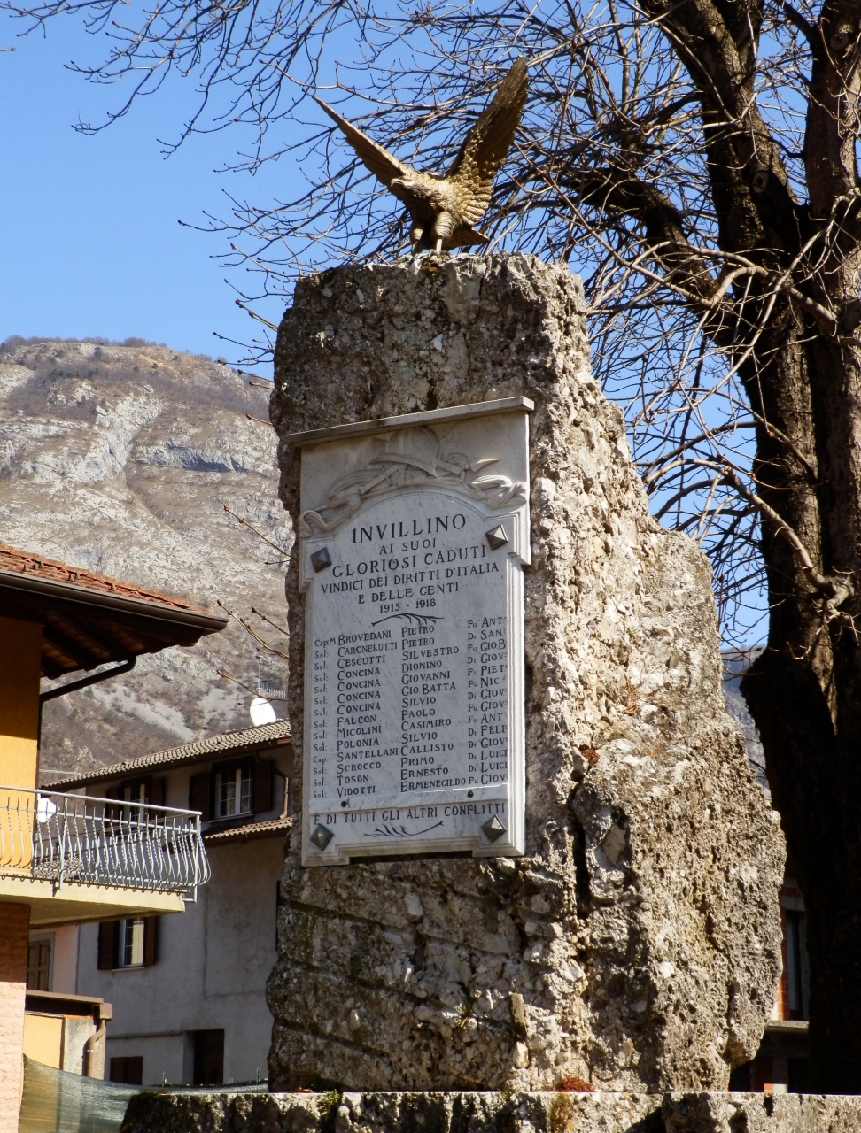 allegoria della Vittoria come aquila, Tropaion in relazione alle armi (monumento ai caduti - a montagna figurata, opera isolata) - ambito carnico (prima metà XX)