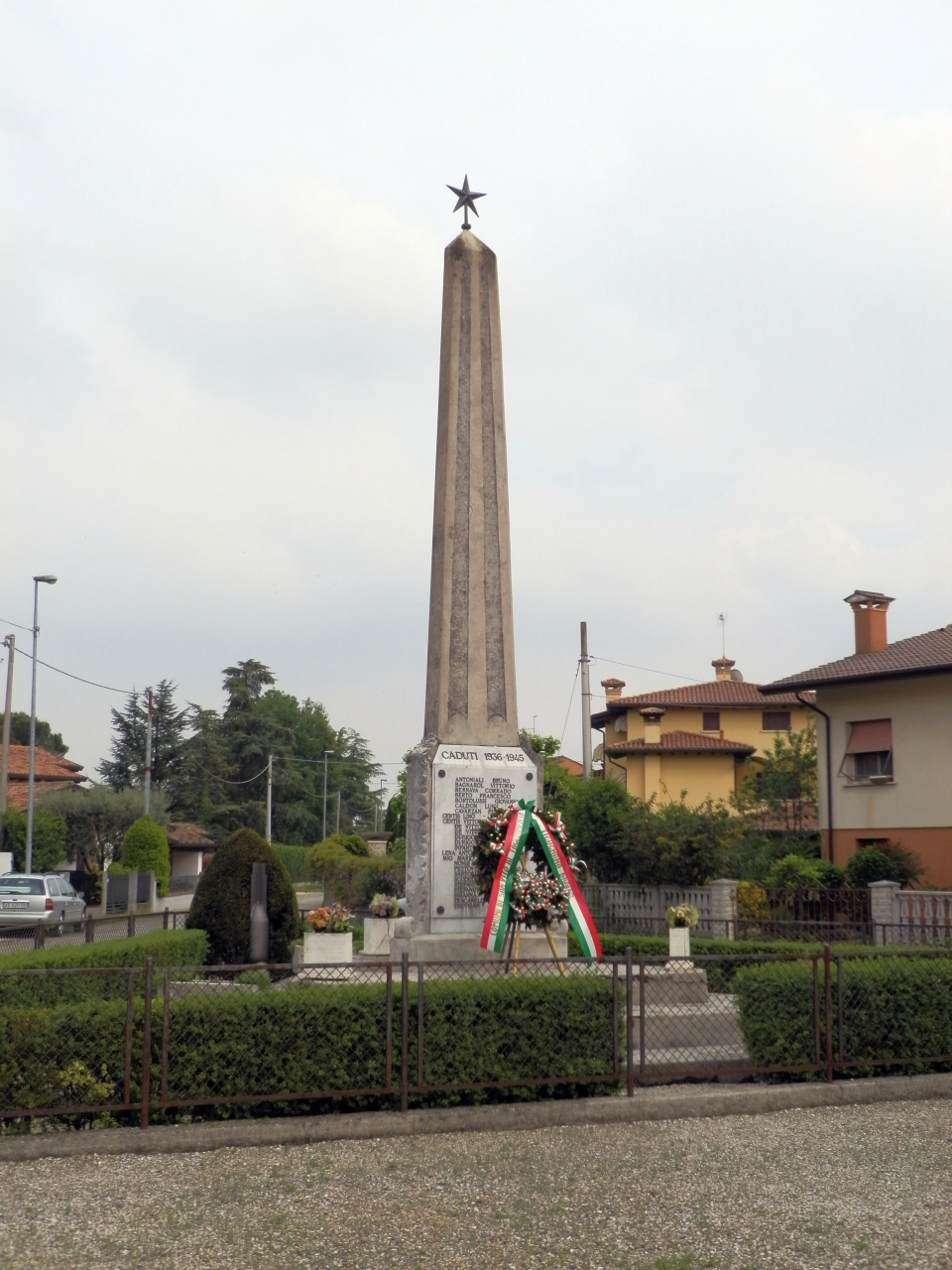 soggetto assente (monumento ai caduti - ad obelisco, opera isolata) - ambito friulano (prima metà XX)
