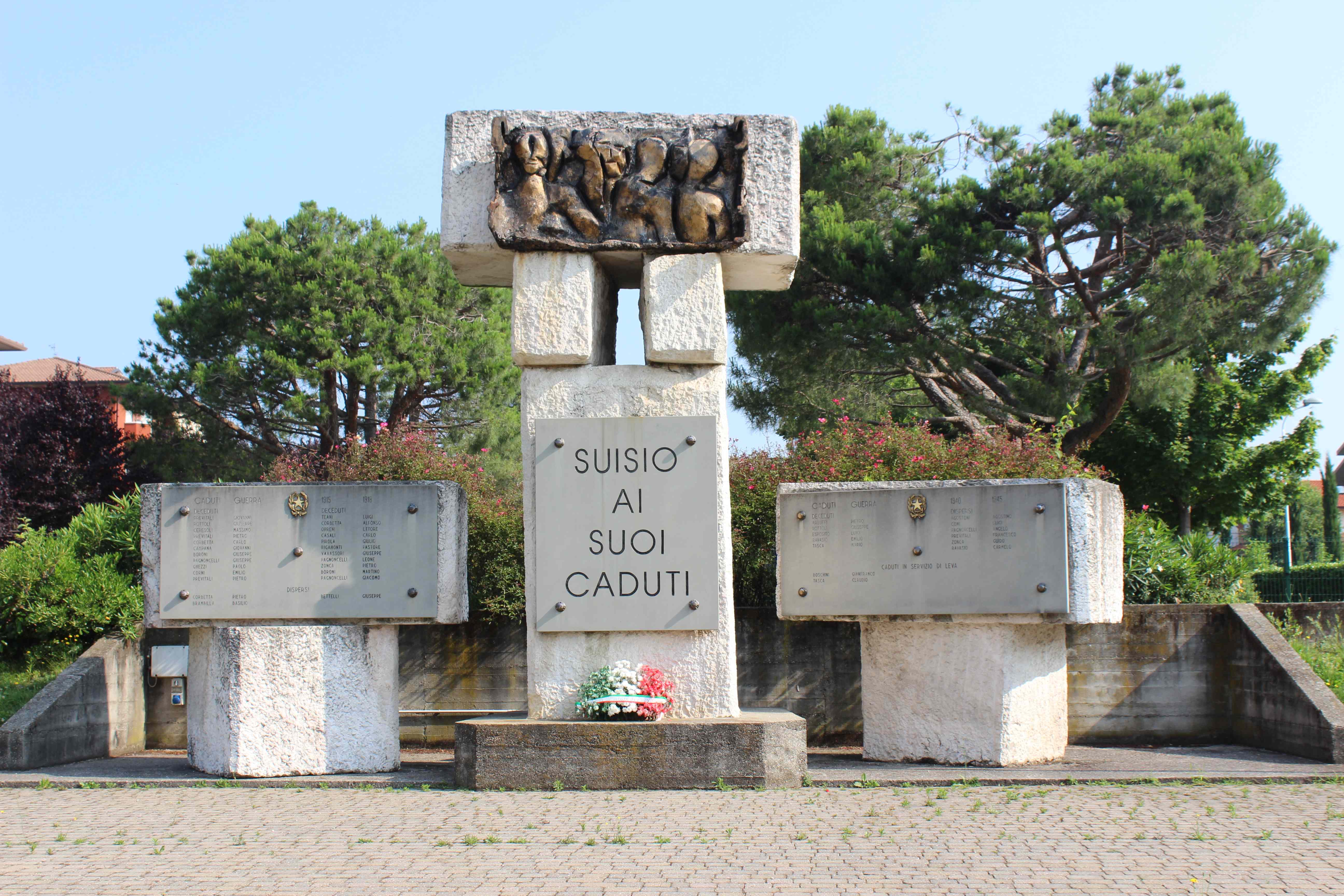 monumento ai caduti - a stele, opera isolata di Caloi Alessandro (attribuito) (seconda metà sec. XX)