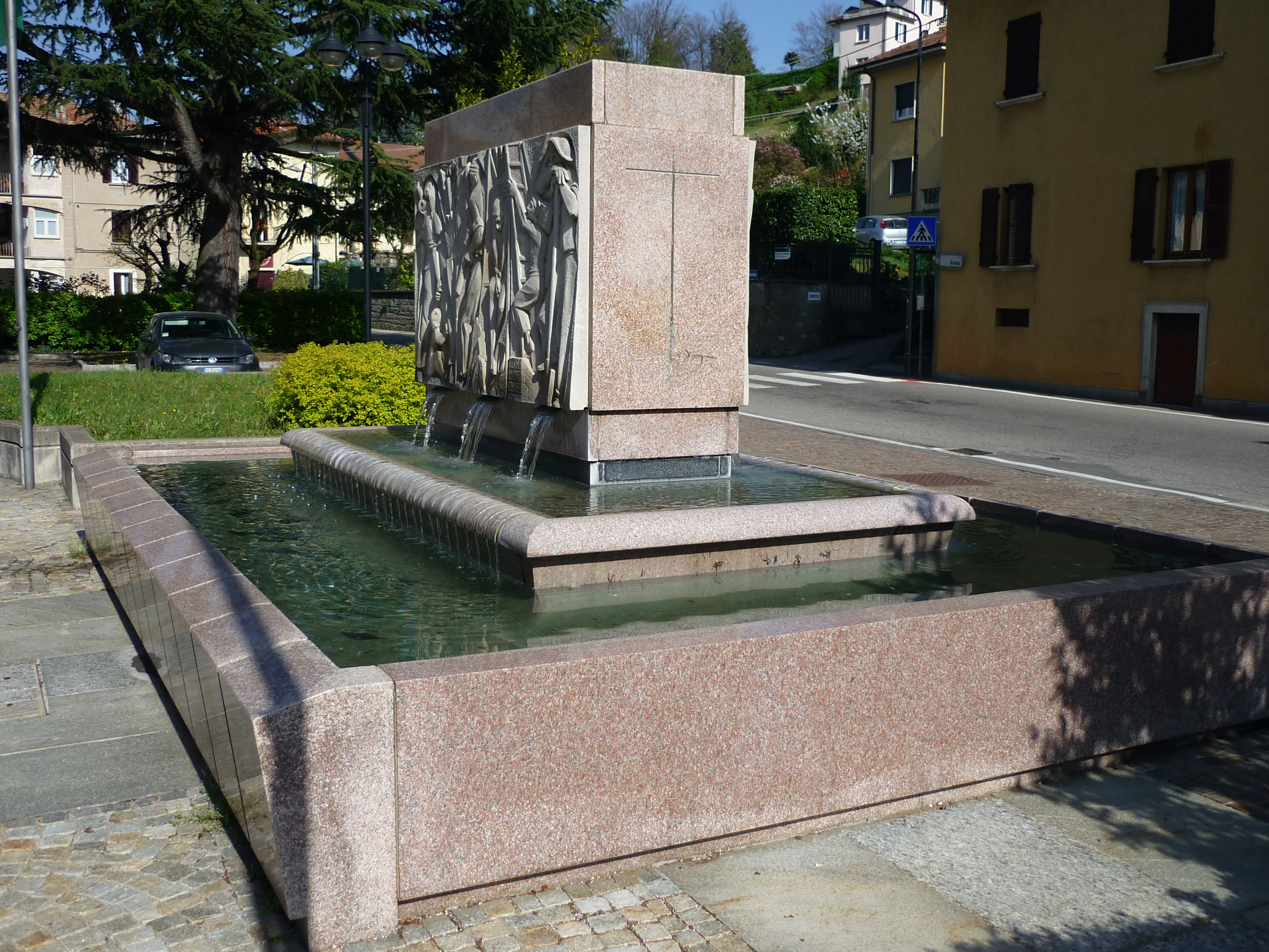 raffigurazioni simboliche (monumento ai caduti - a fontana, opera isolata) - ambito italiano (sec. XX)