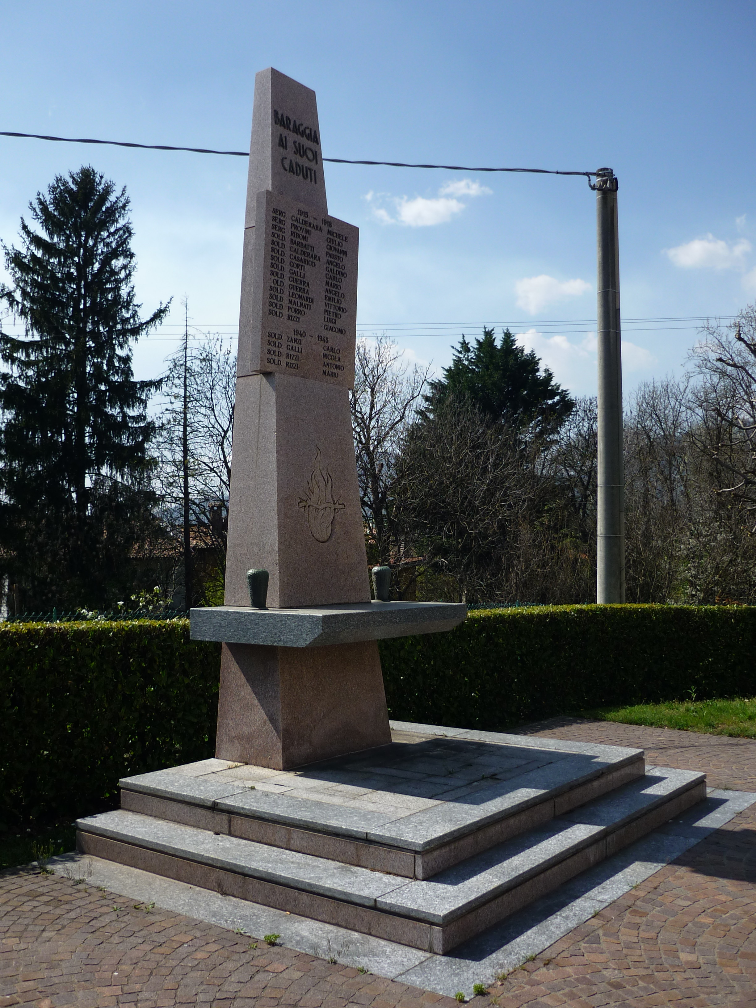 monumento ai caduti - a stele, opera isolata - ambito italiano (sec. XX)