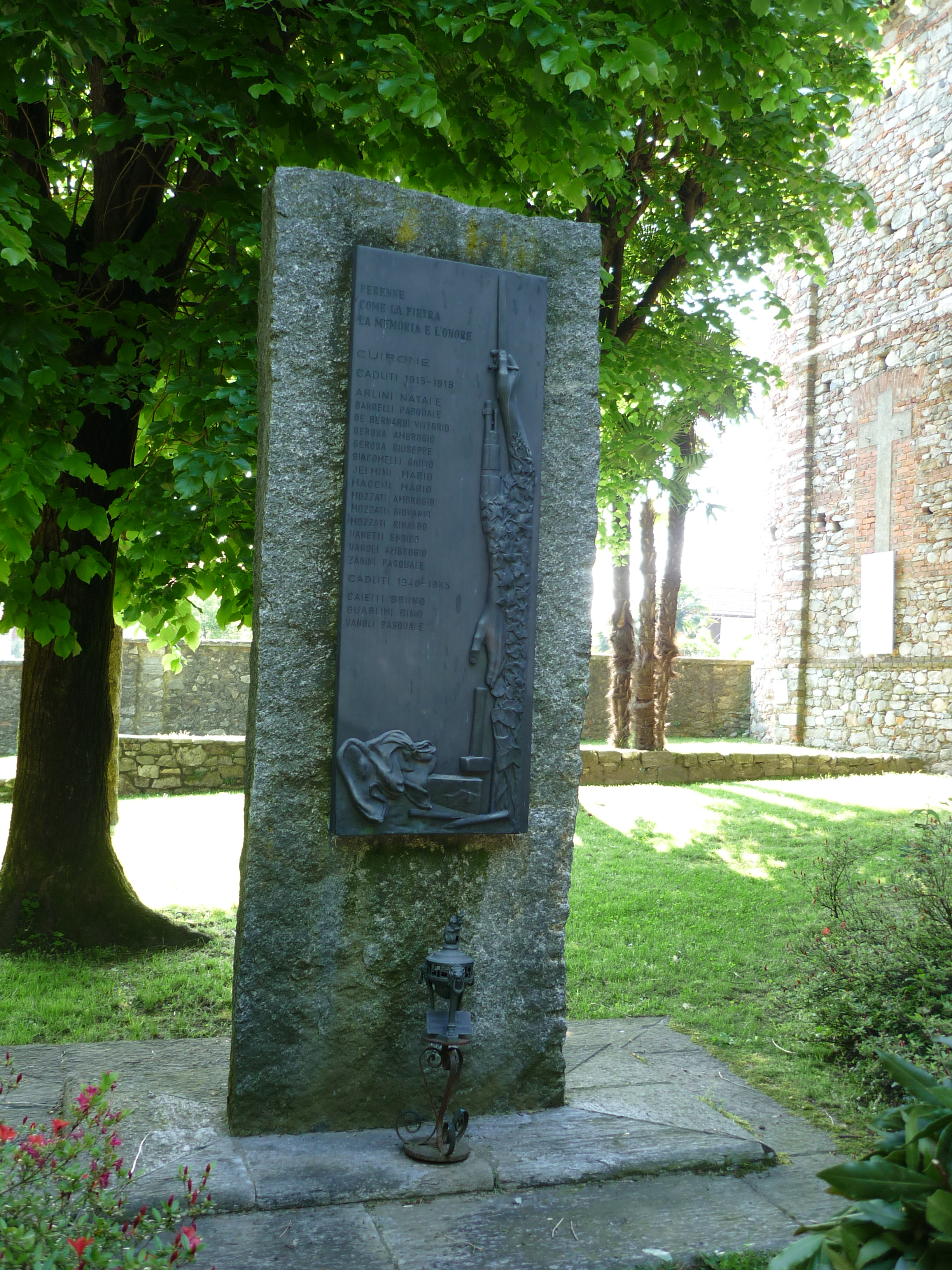 monumento ai caduti - a stele, opera isolata di Merletti C (sec. XX)