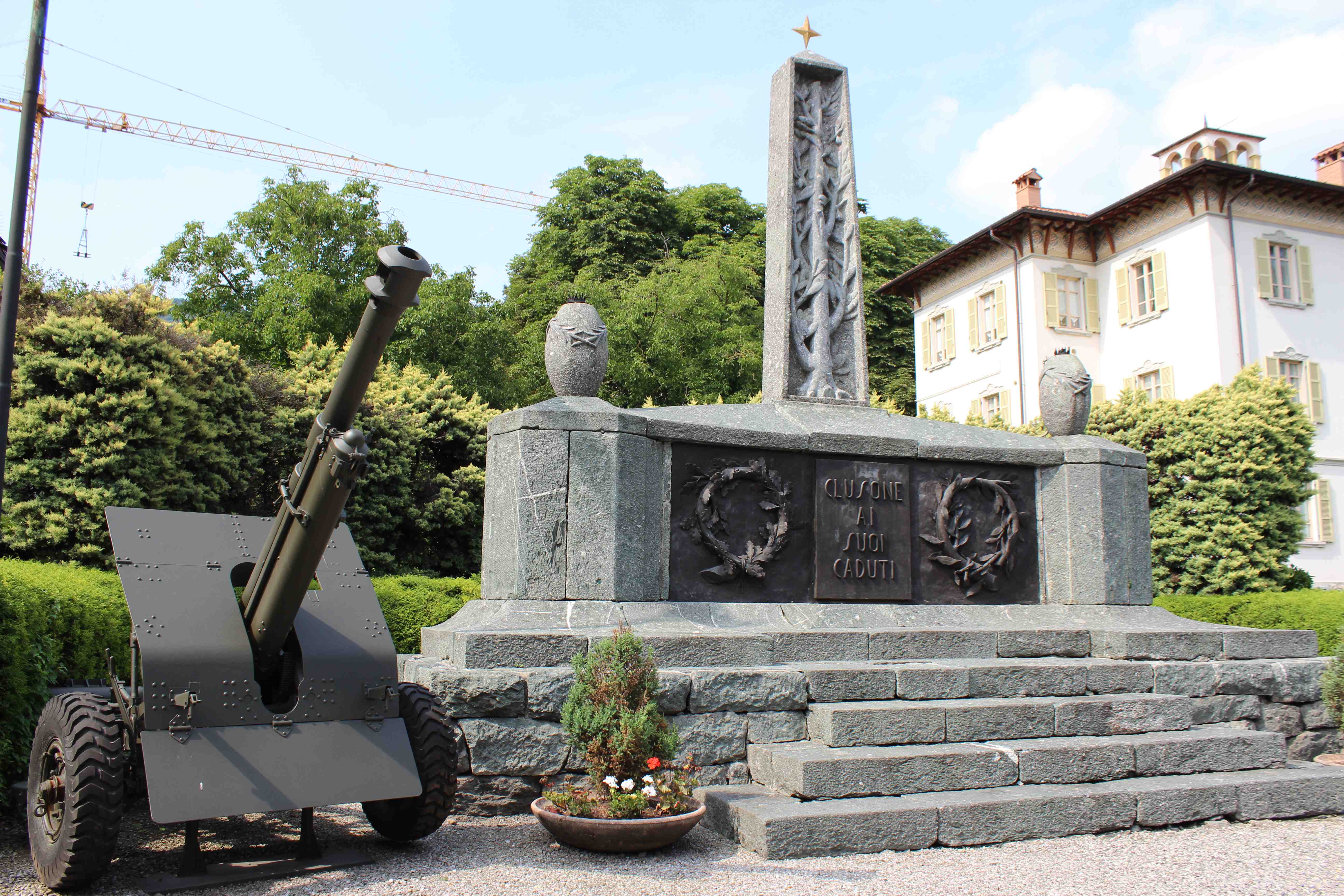 monumento ai caduti - ad obelisco, opera isolata di Siccardi Giuseppe (attribuito) (prima metà sec. XX)