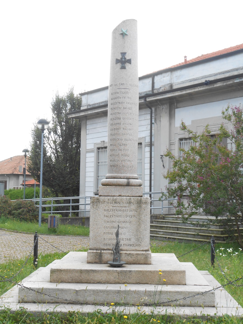 monumento ai caduti - a colonna spezzata, opera isolata - ambito italiano (sec. XX)