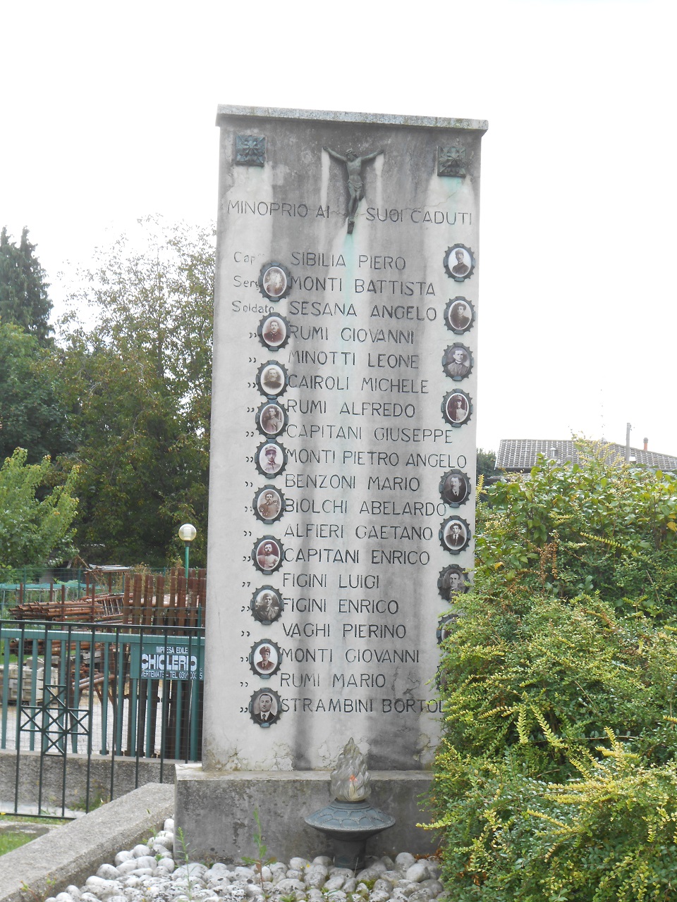 monumento ai caduti - a stele, opera isolata - ambito italiano (prima metà sec. XX)