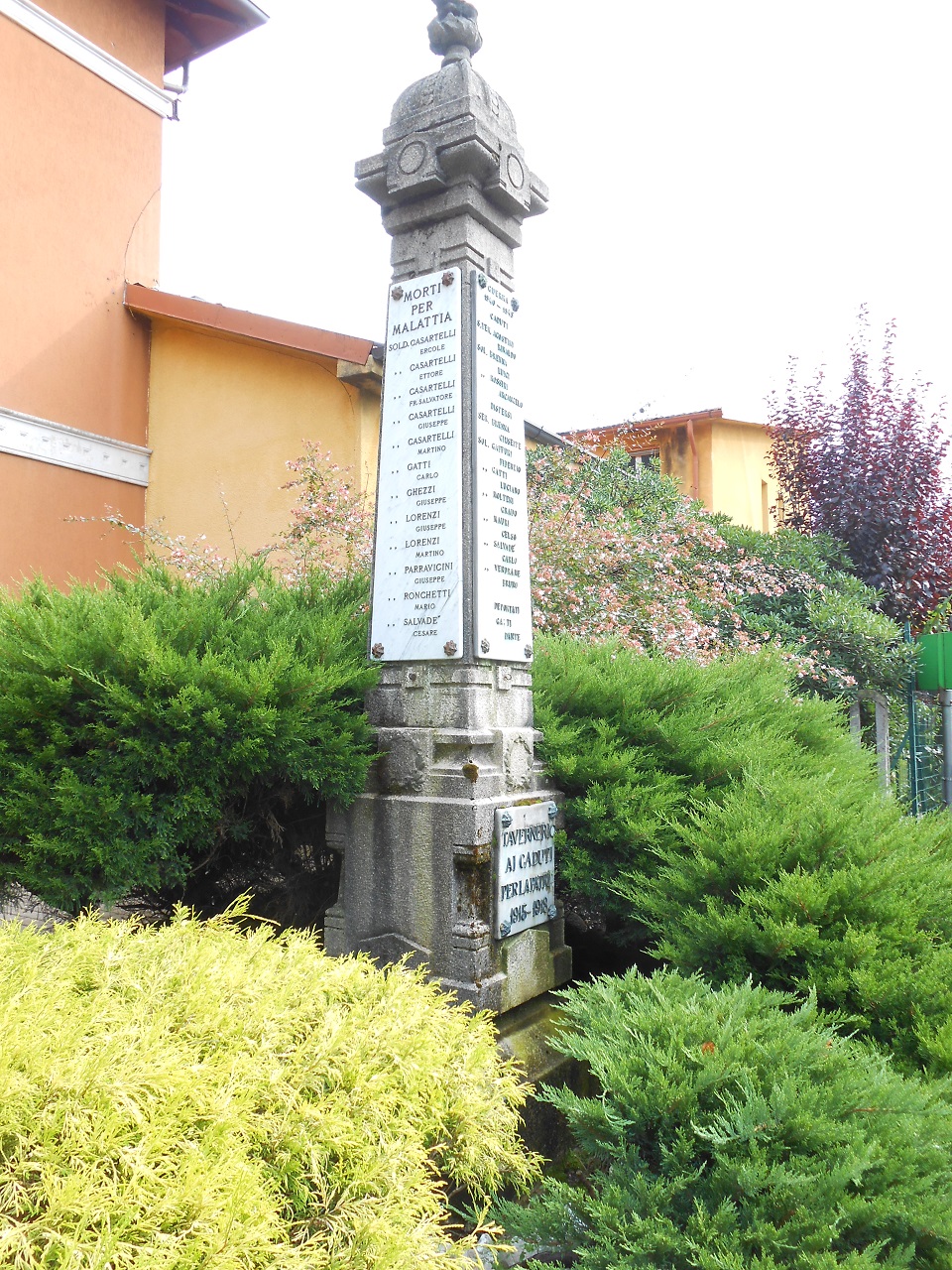 monumento ai caduti - ad obelisco, opera isolata - ambito italiano (sec. XX)