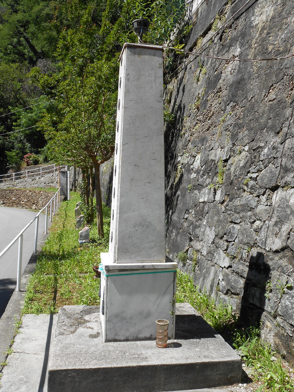 monumento ai caduti - ad obelisco, opera isolata - ambito italiano (sec. XX)