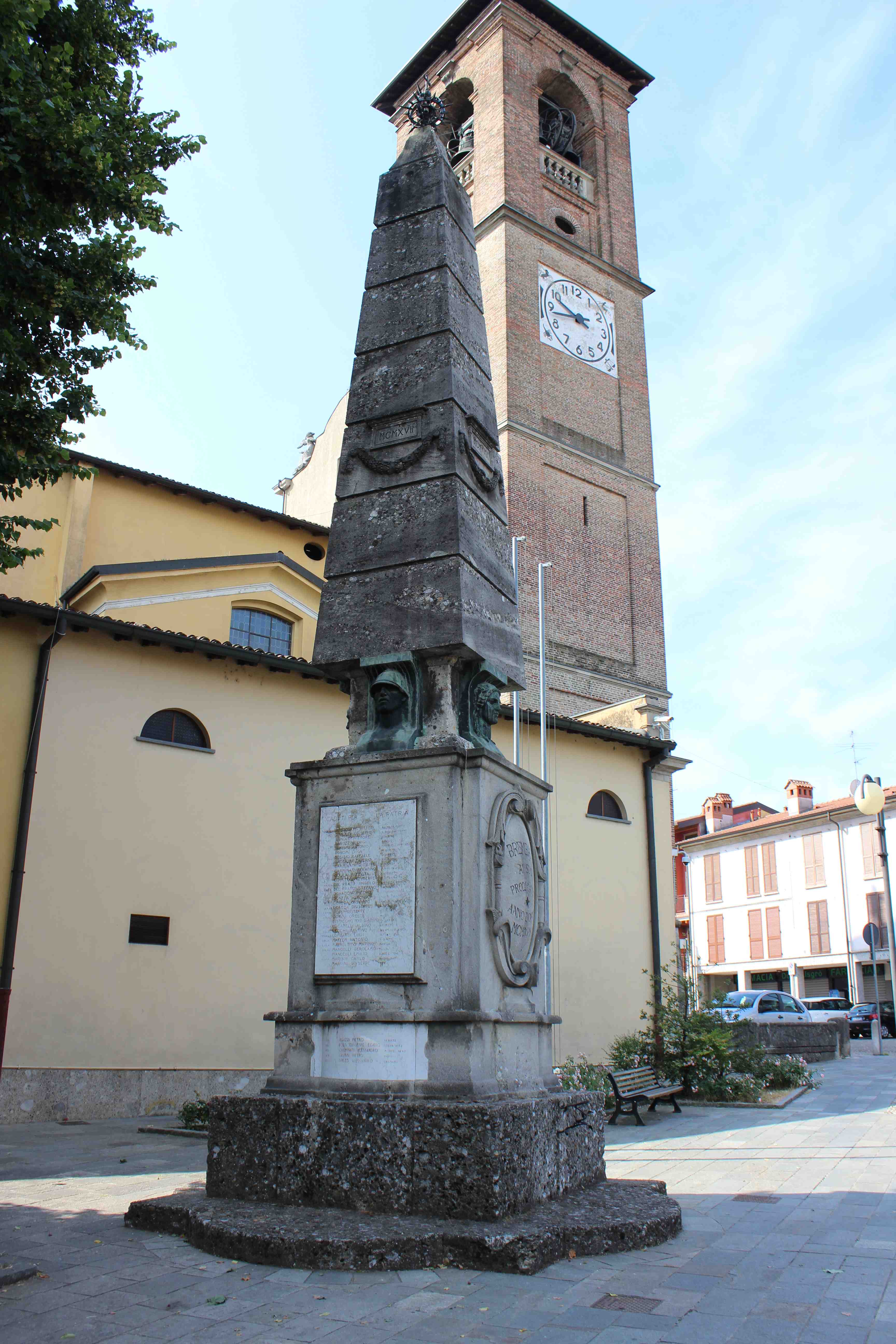 monumento ai caduti - ad obelisco, opera isolata - ambito italiano (prima metà sec. XX)