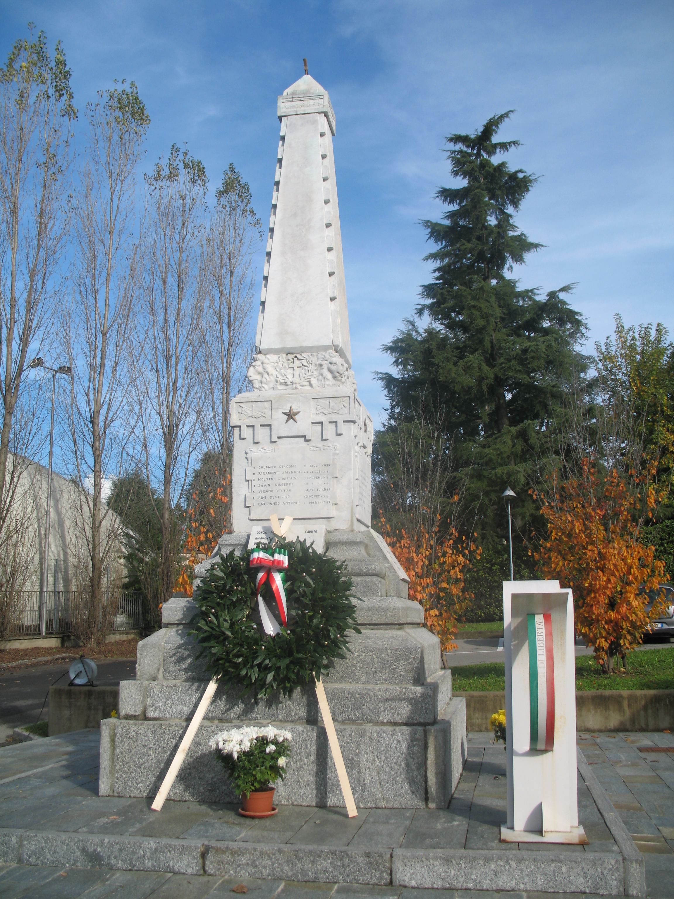 monumento ai caduti - ad obelisco - ambito italiano (XX secolo, XX secolo)