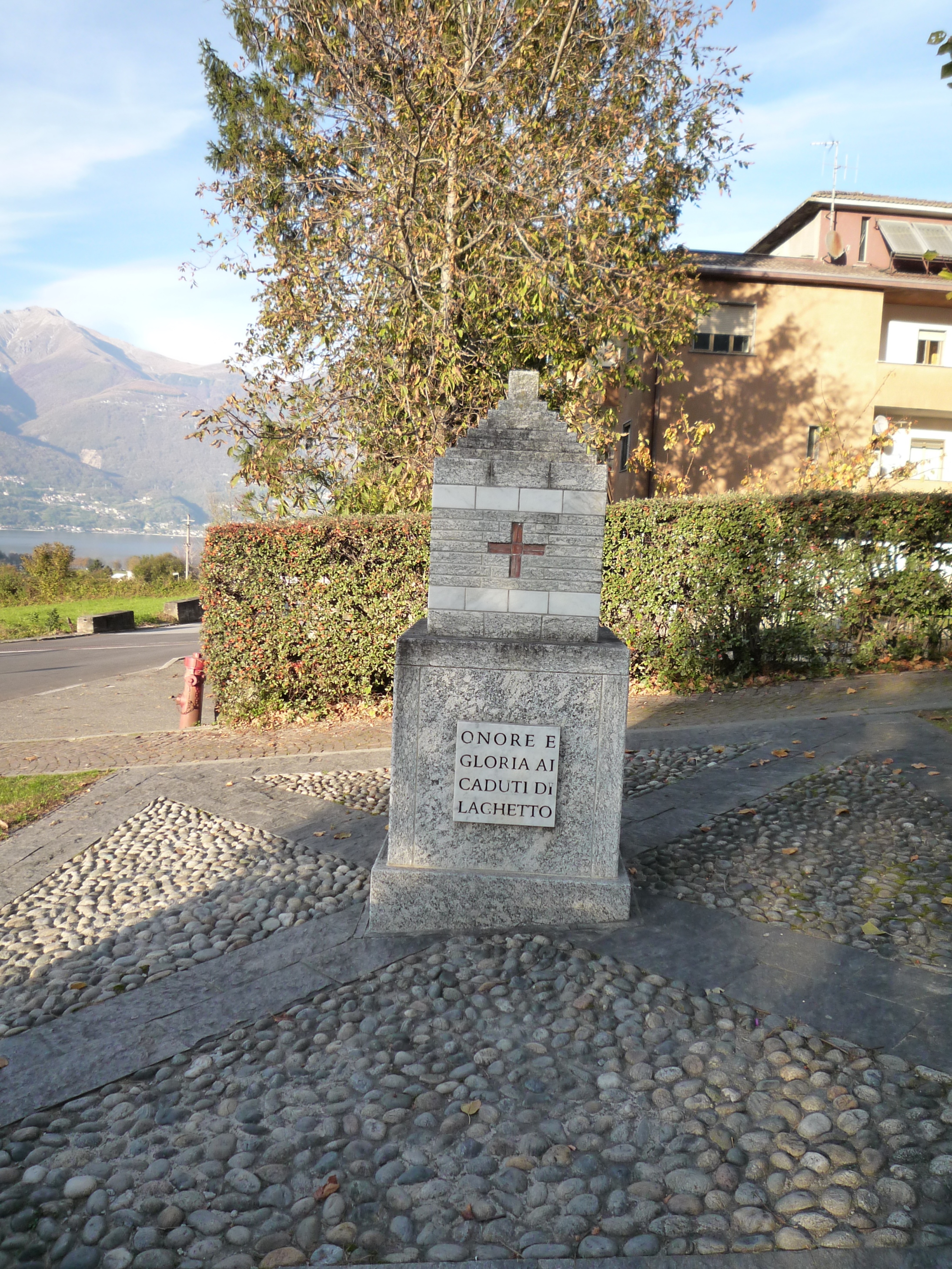 monumento ai caduti - a cippo - ambito italiano (XX secolo)