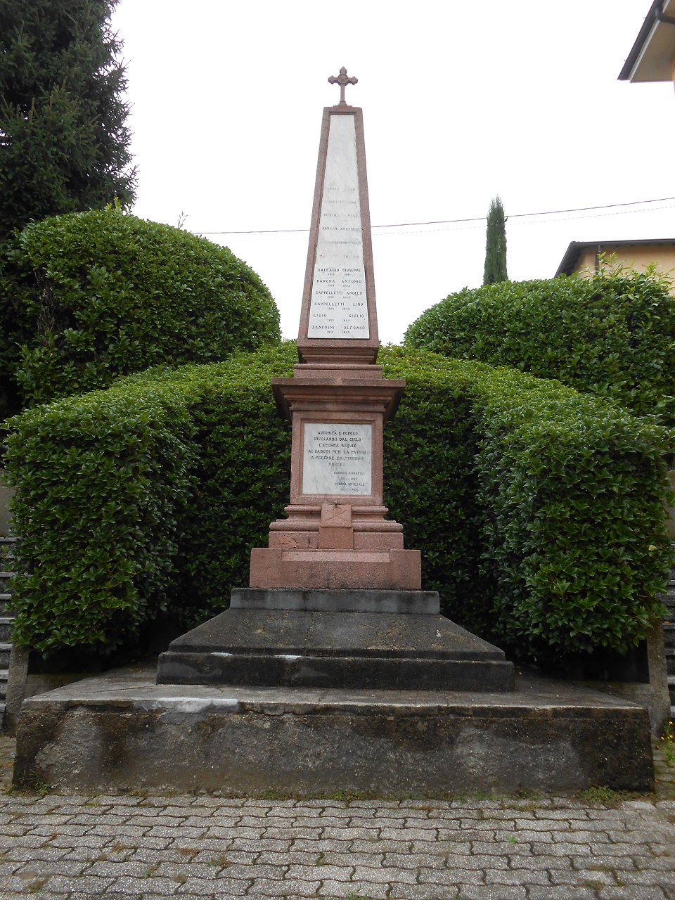 monumento ai caduti - ad obelisco, opera isolata - ambito italiano (sec. XX)
