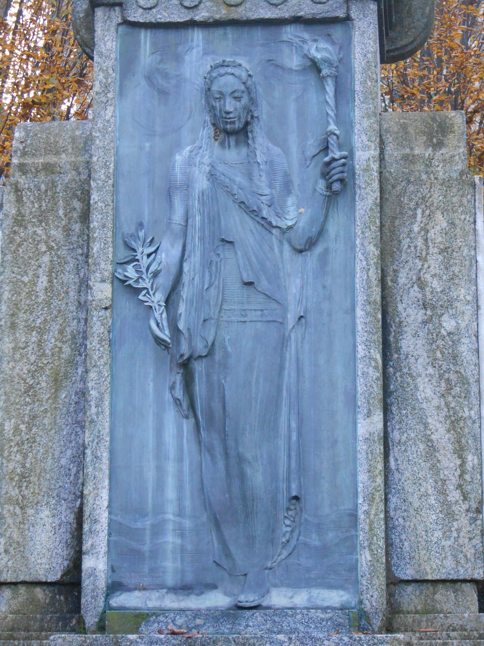 allegoria della Patria (monumento ai caduti - a stele, opera isolata) di Clerici Pietro - ambito italiano (sec. XX)
