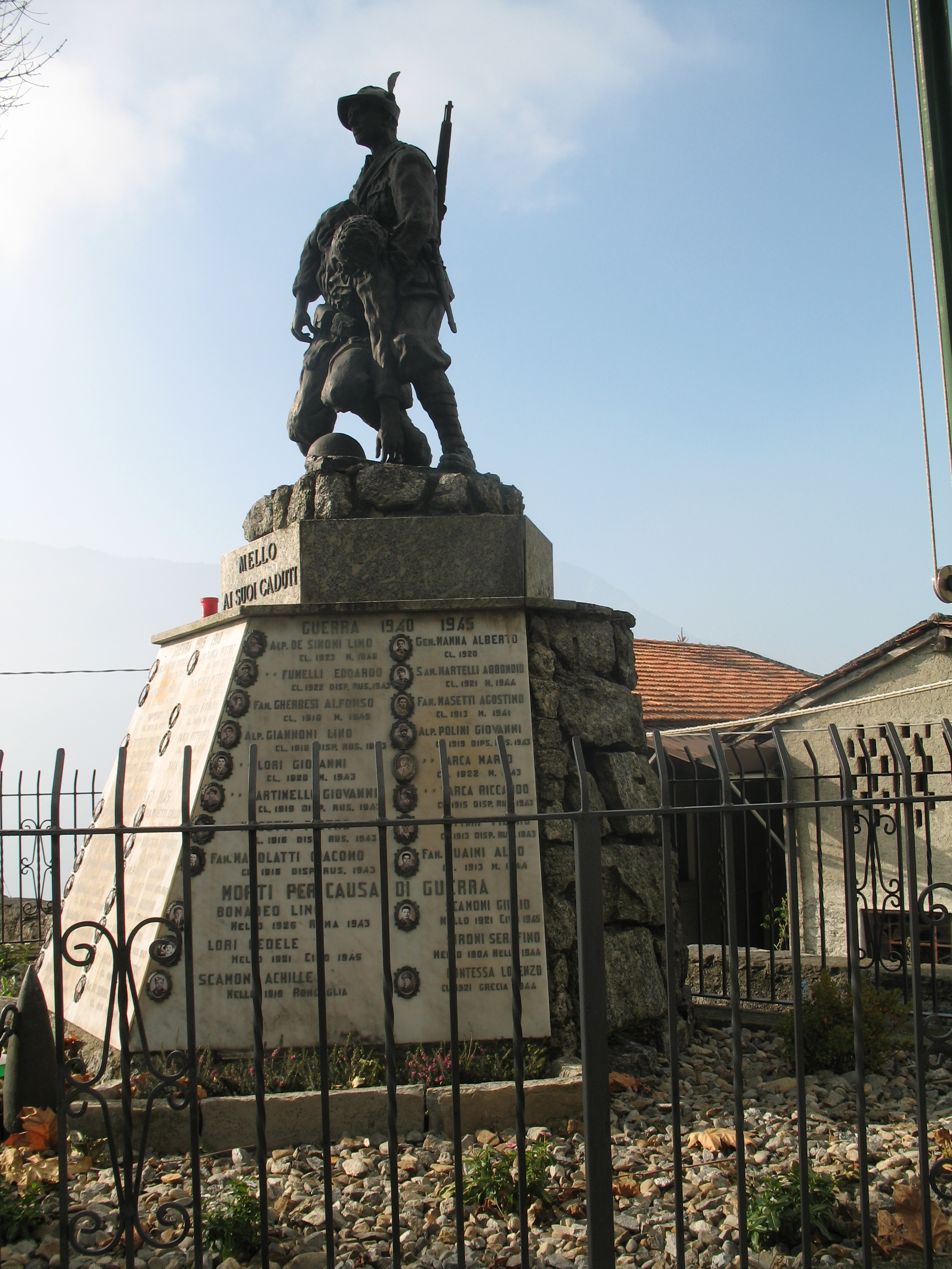 morte del soldato (monumento ai caduti - a cippo) - ambito italiano (XX secolo, XX secolo)
